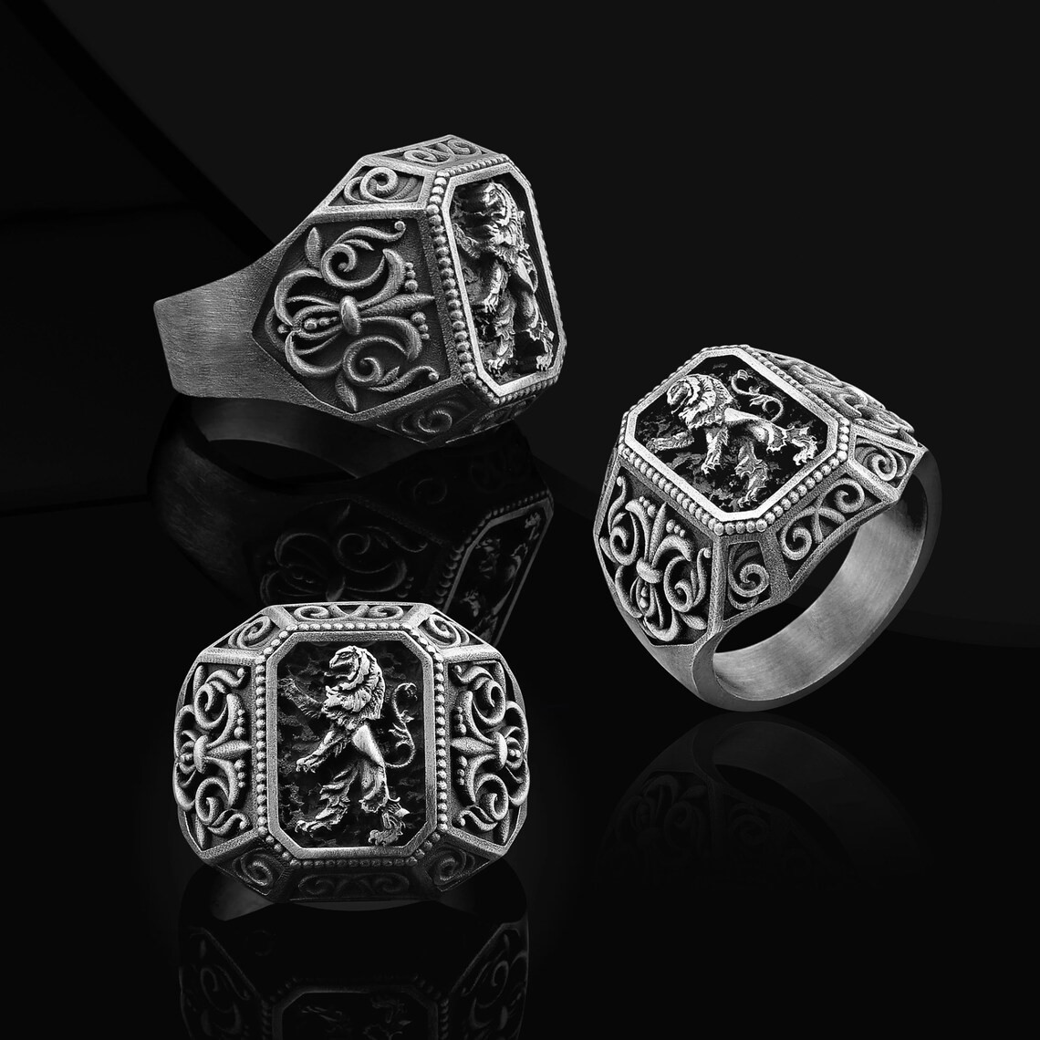 Scottish Rampant Lion Signet Ring 925 Sterling Silver Oxidized Ring Duty Free