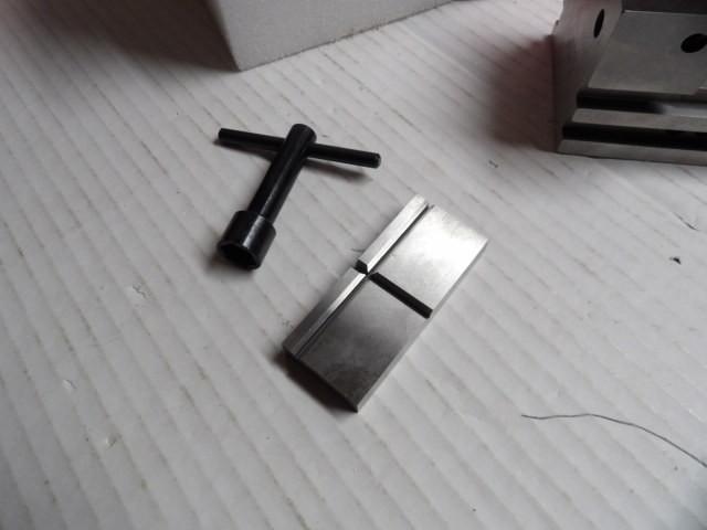 STARRETT #581 Precision Grinding Vise W/581V Angle Block NEW