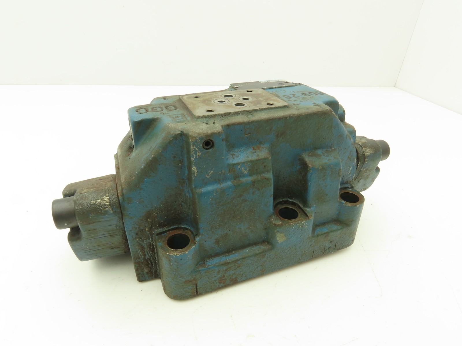 Rexroth 4WEH22E74/6EW110N-9ETK4 Hydraulic Directional Control Solenoid Valve