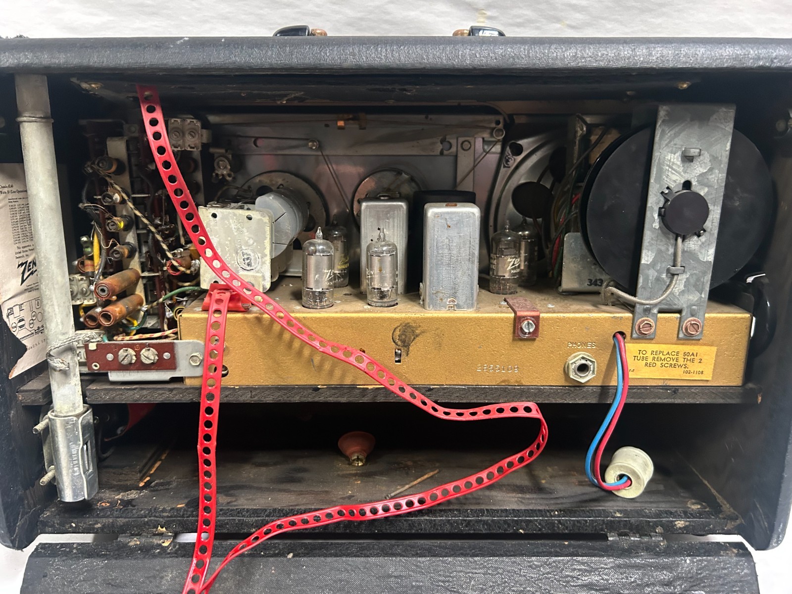 Vtg Zenith Trans-Oceanic Model L600 Super DeLuxe Shortwave Radio Receiver (A30)