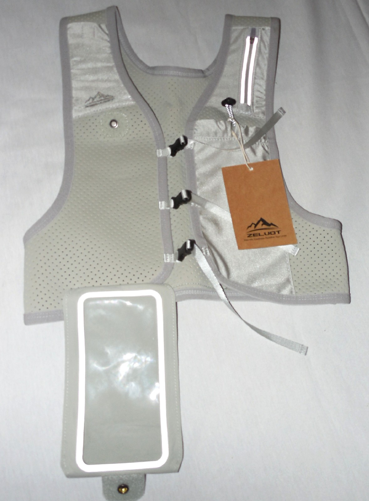 New Zeluot Running Vest Women Men Adjustable Chest Straps Size Medium NO FLASK