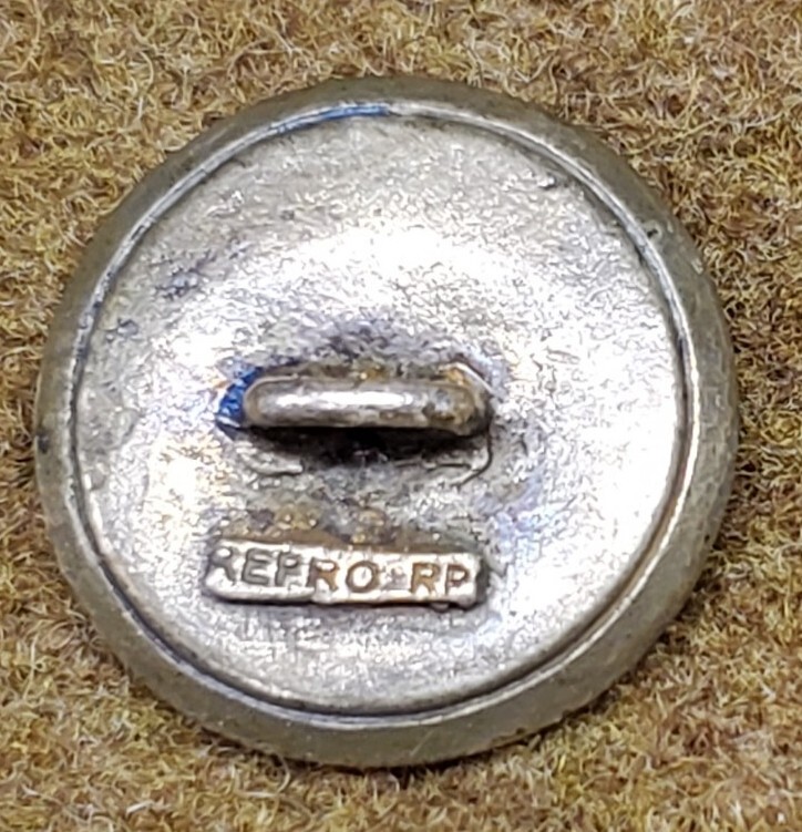 WWI Scottish Royal Highlander Black Watch large coat buttons, sold by the each.