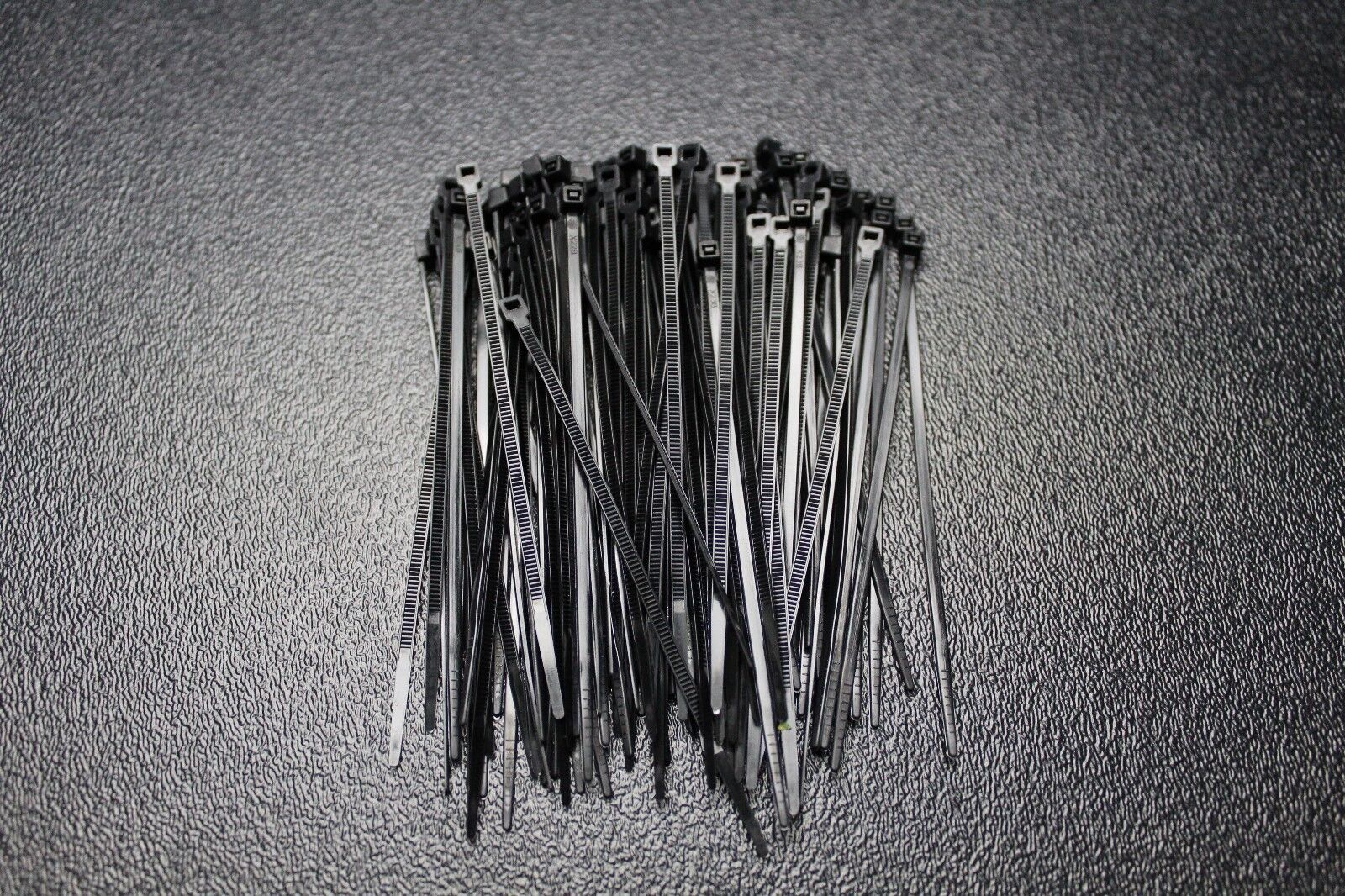 ZIP TIES 4 6 8 11 14 18 24 36 PICK SIZE QTY MOUNTING HOLES ARROW HEAD CABLE WIRE