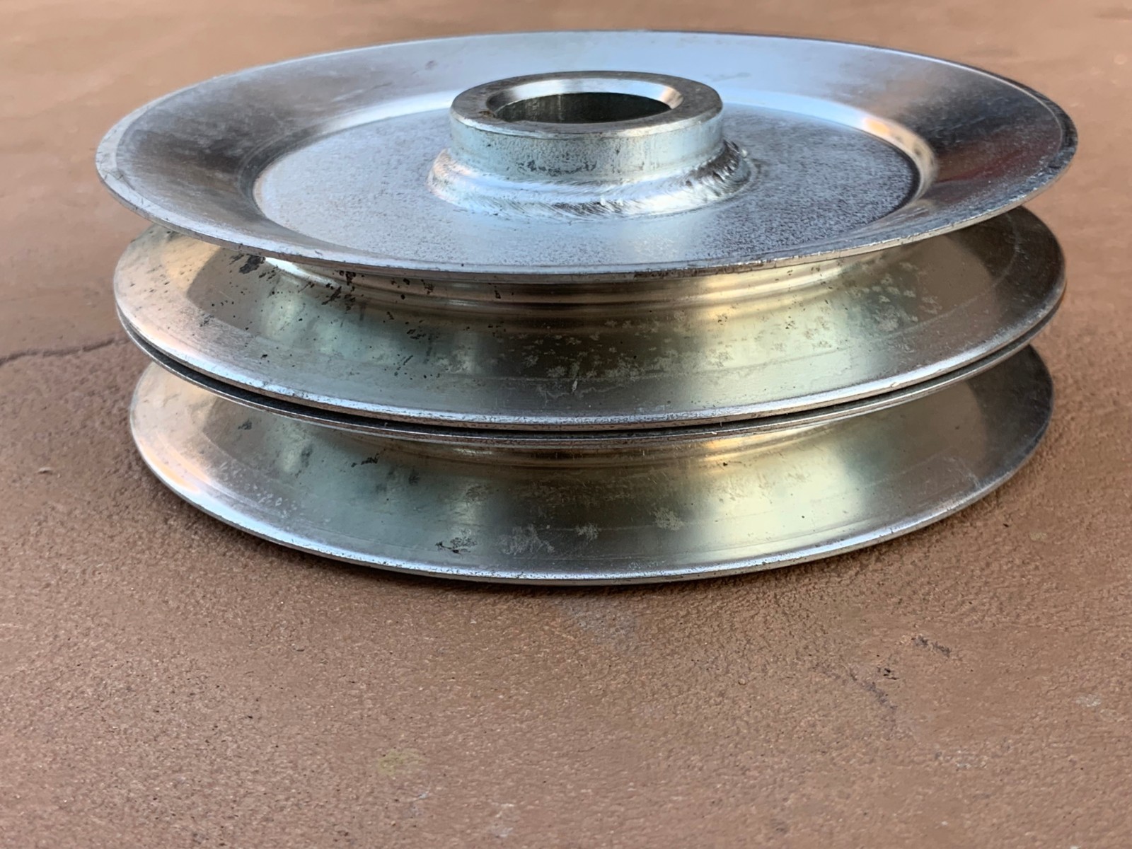 Caroni Finish Mower TC590N, TC710N 135mm Double belt Pulley w/ 25mm bore