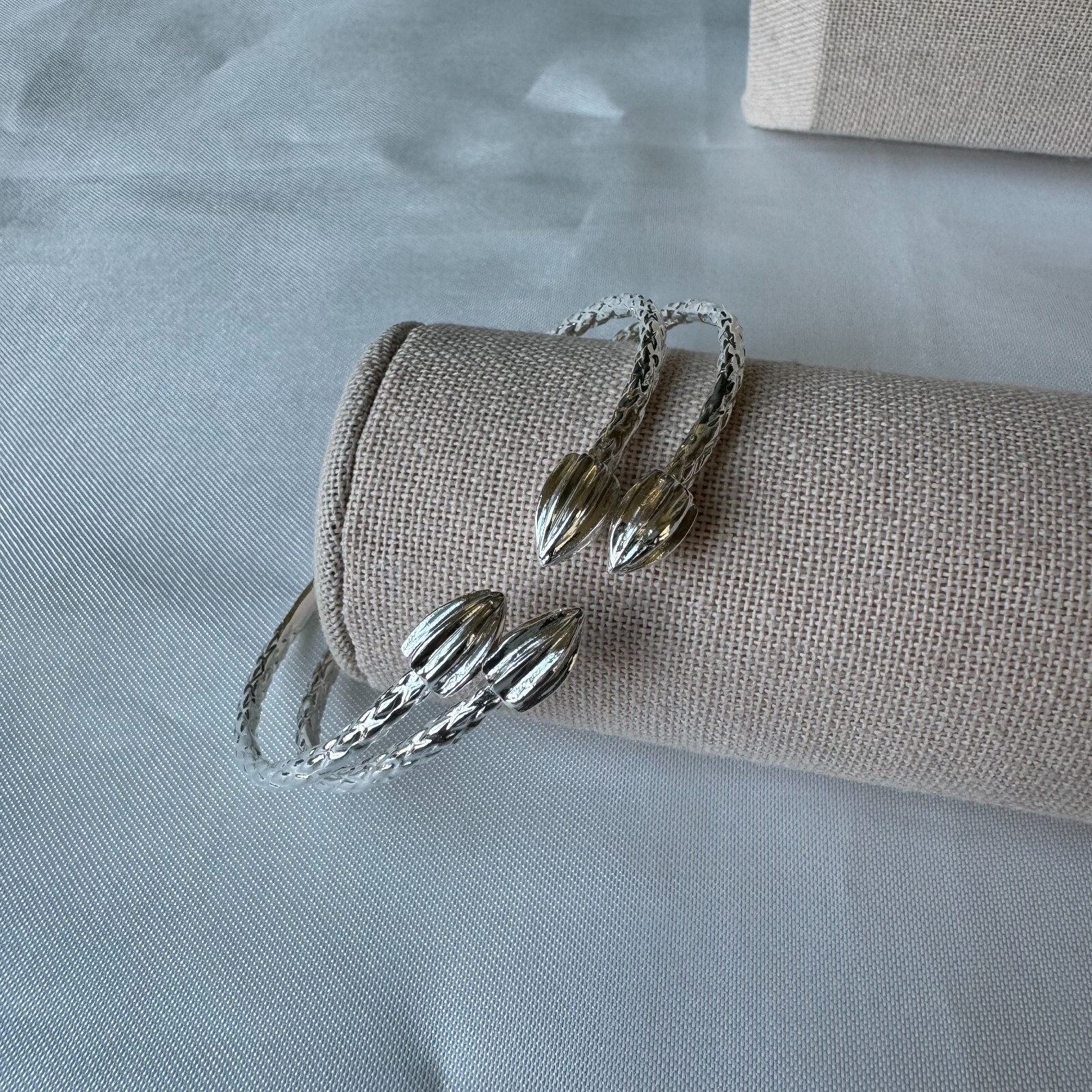 Cocoa Pods Pointy Bulb Ends .925 Sterling Silver West Indian Bangles, 1 pair