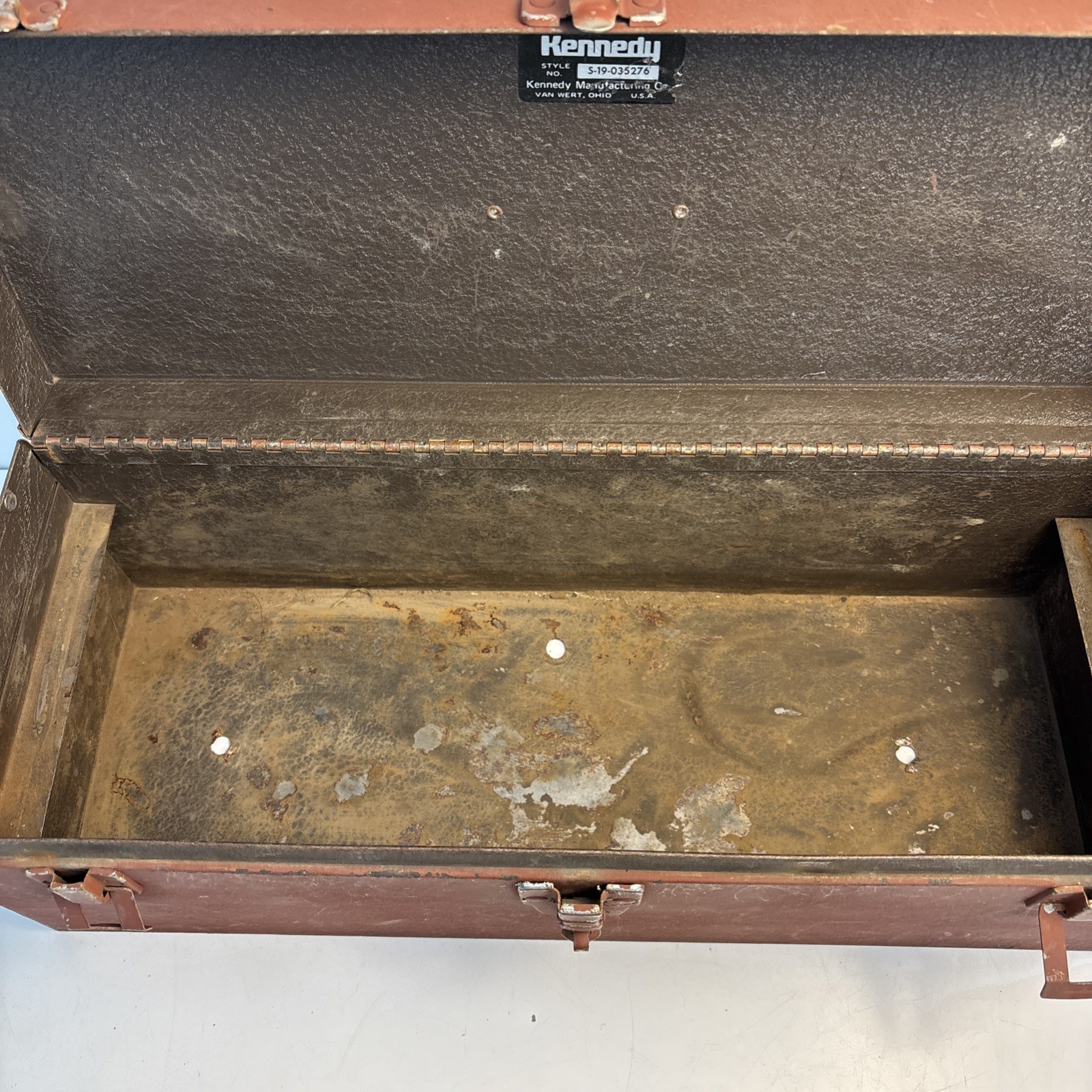 Vintage Kennedy S 19-035276 Metal Toolbox Chest Made in USA