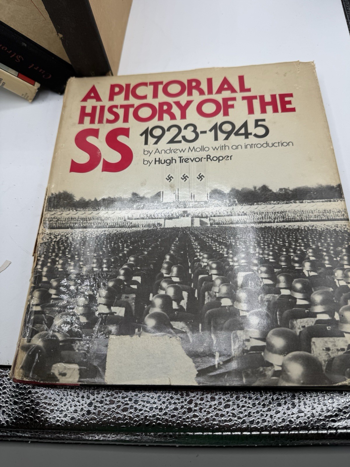 4x WWII German Elite Troops & Stuka Pilot Books