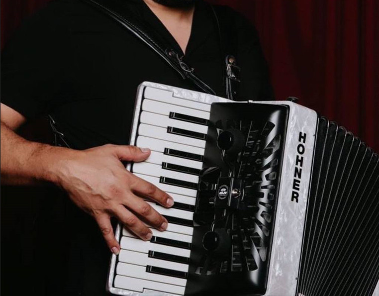 DJR-2 Accordion Microphone