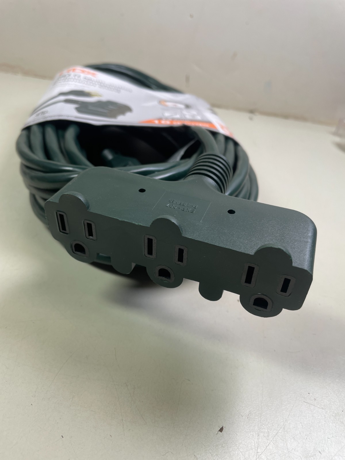 HDX 50 ft. 16/3 Indoor/Outdoor Extension Cord Triple Tap End, 3-Outlet Green