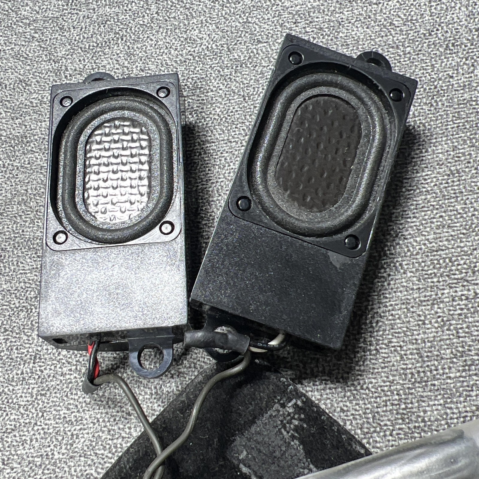 Vintage Toshiba RP-2056 AM/FM Stereo Pocket Radio Red Digital Tuner Japan Tested