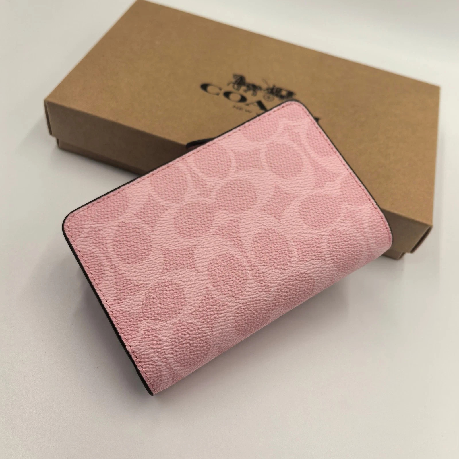 Wallet In Signature Pink with Logo Coach CW786