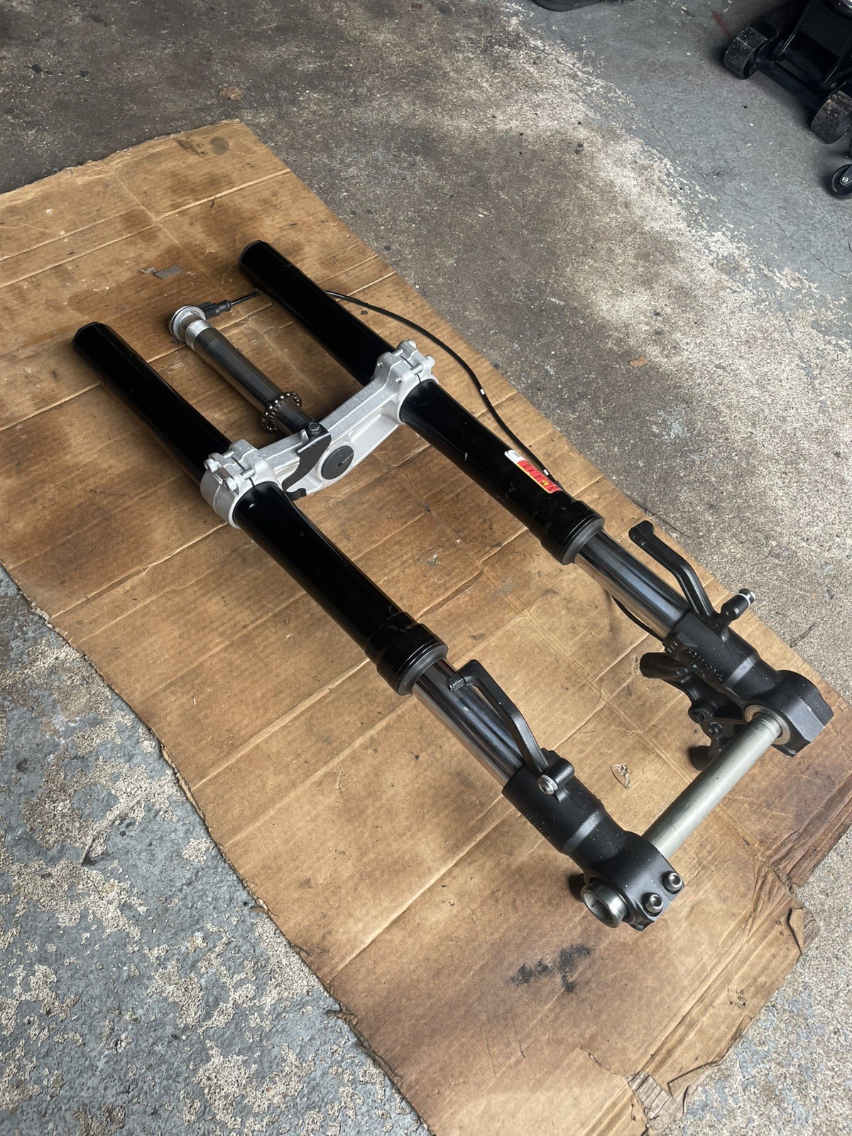 2023 19 - 25 KAWASAKI NINJA ZX636 ZX6R FRONT RIGHT LEFT SIDE FORKS TUBE LEGS OEM