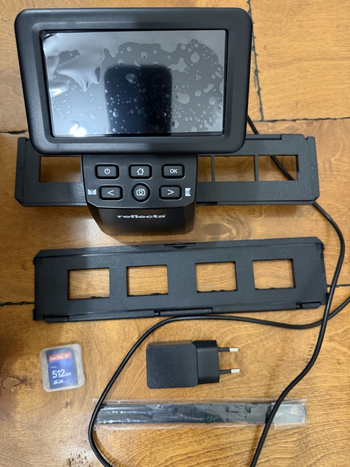 Reflecta x33 Scan | 5760 x 3840 Max. Resolution | Less Than 2 Seconds Scan Photo