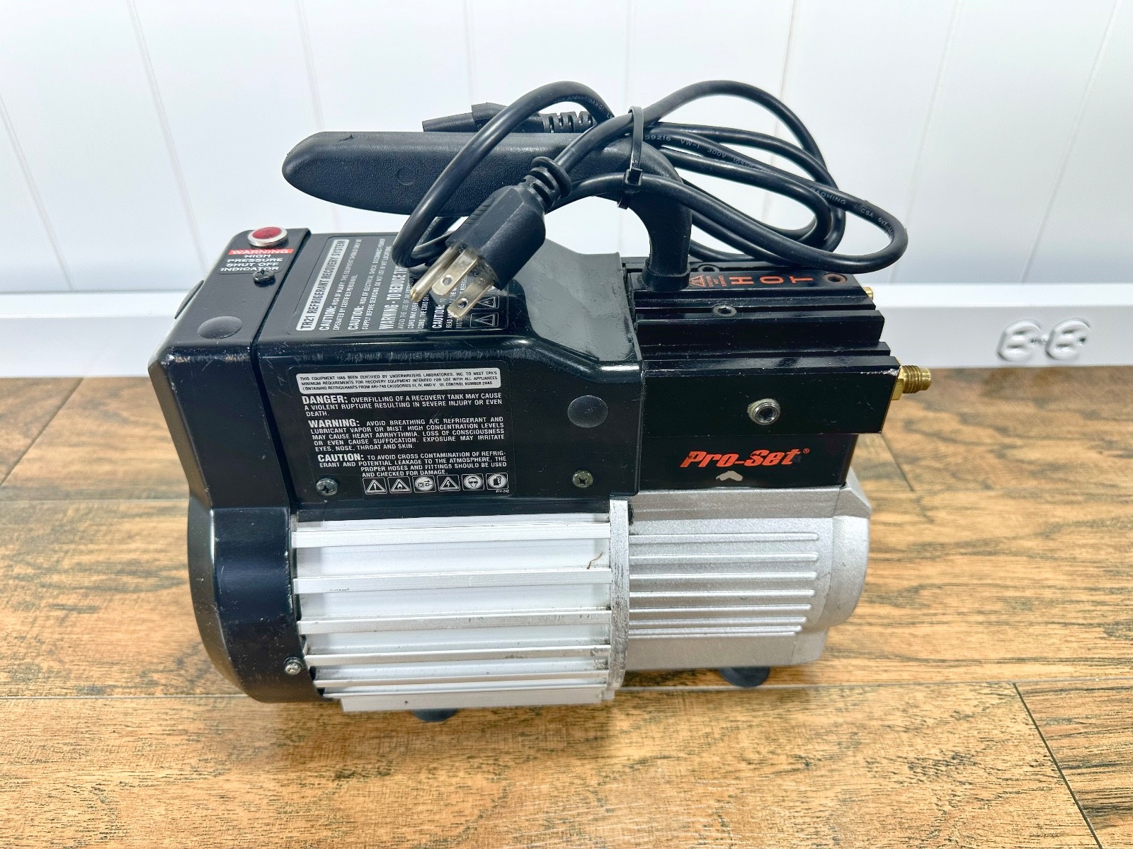 CPS TR21 REFRIGERANT RECOVERY Machine Oil-Less Twin Cylinder (EC2035646) G654