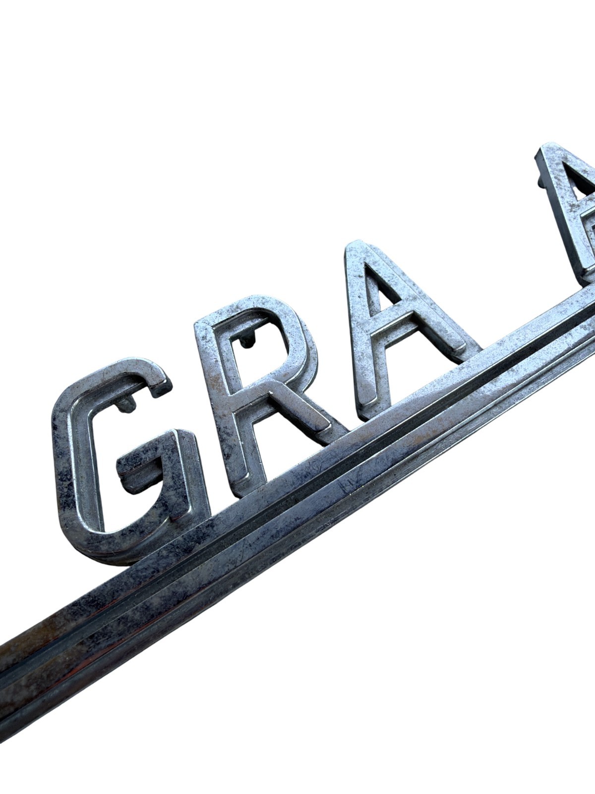 1940 Graham Sharknose Hollywood Trunk Emblem 14" Original – Needs "H" Repair