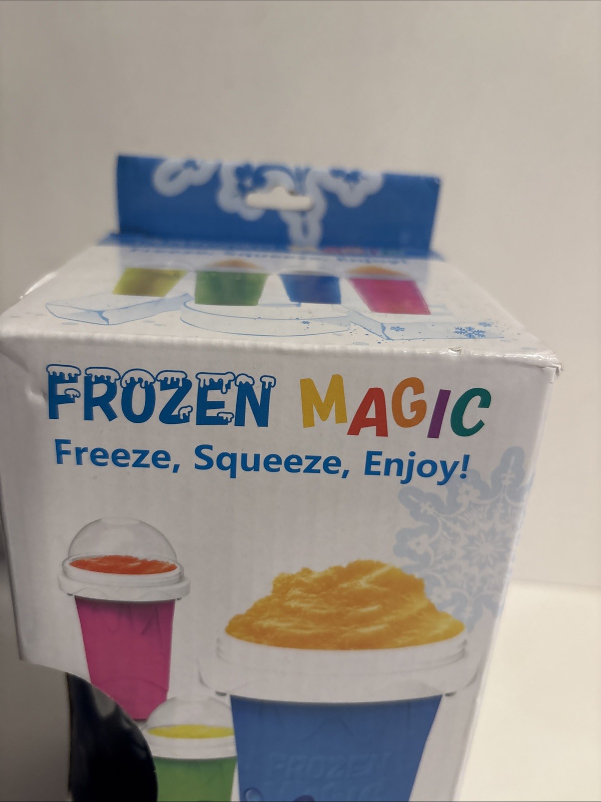 FROZEN MAGIC Squeeze Cup, Blue - Easy To Make, No Mess - New - Free Shipping