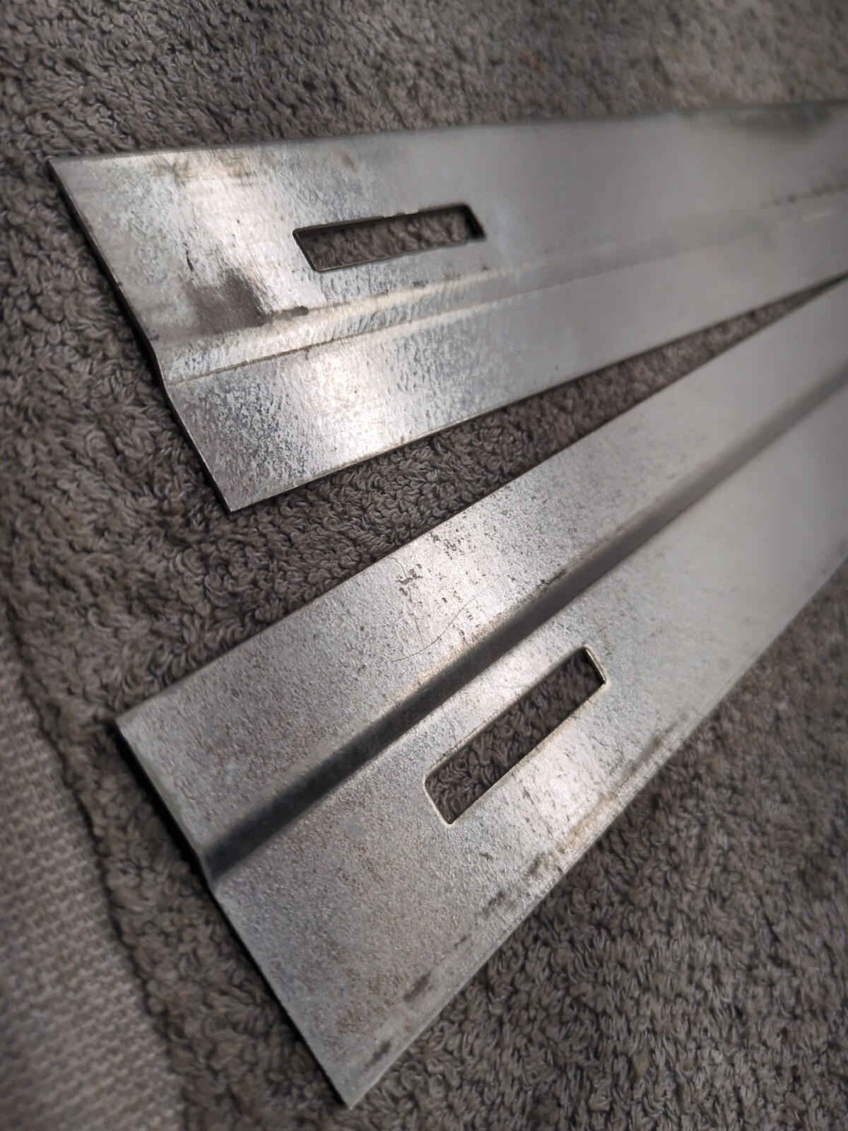 2 Advance Tabco K-397 Wall Clips Bracket for Turned Down Backsplashes TA-93 20"