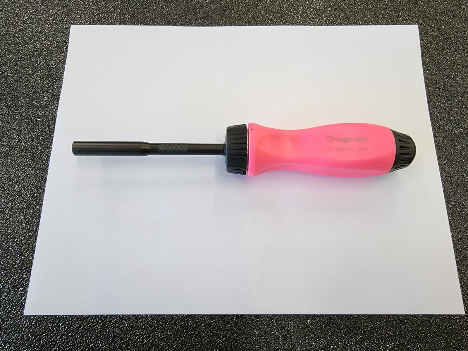 Snap-on Tools RARE PINK & BLACK Ratcheting Screwdriver w/black shank SSDMR4B