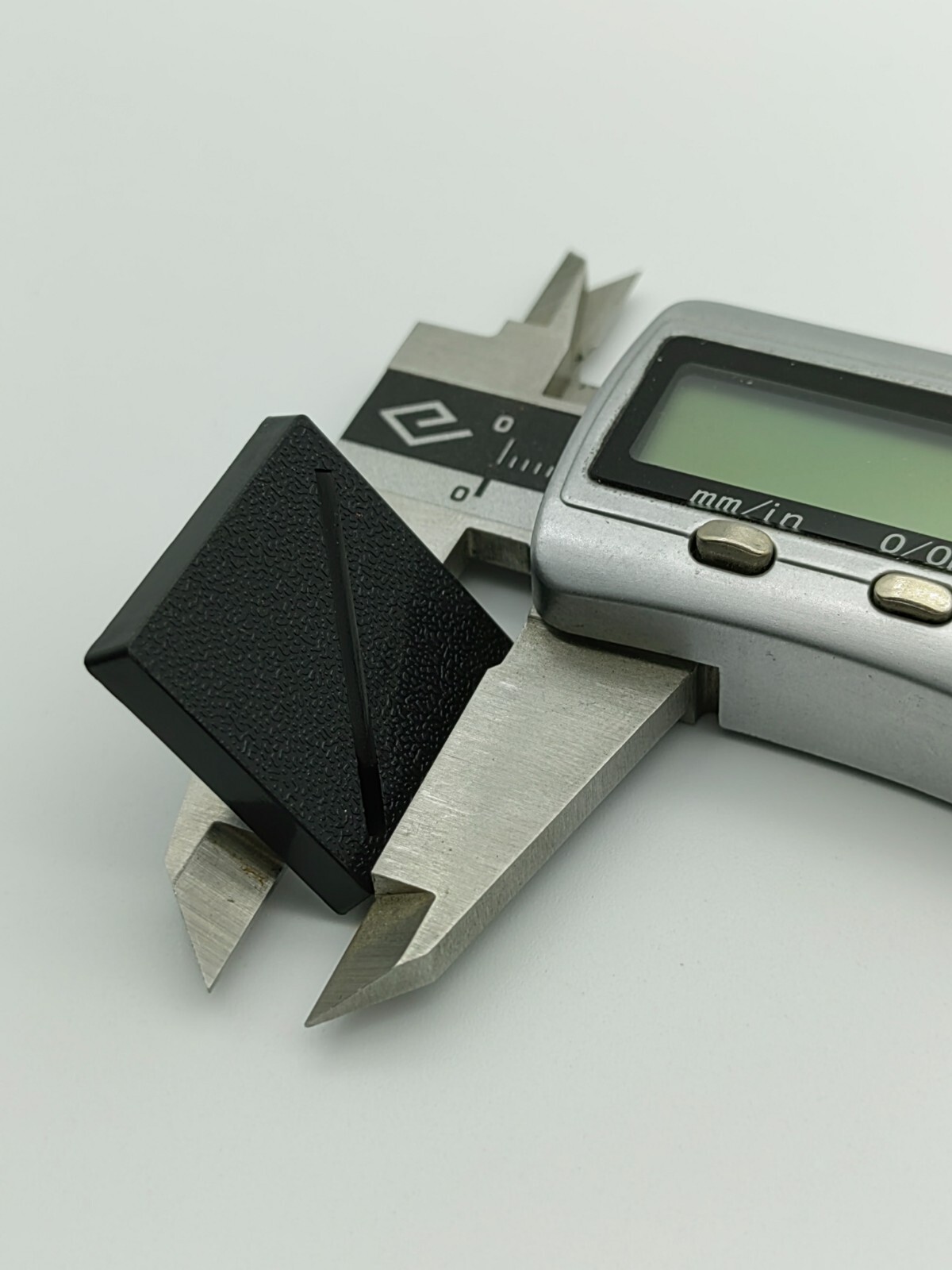 Lot Of 60 25mm Square Beveled Slot Bases Used For Warhammer Fantasy Saurus Orc