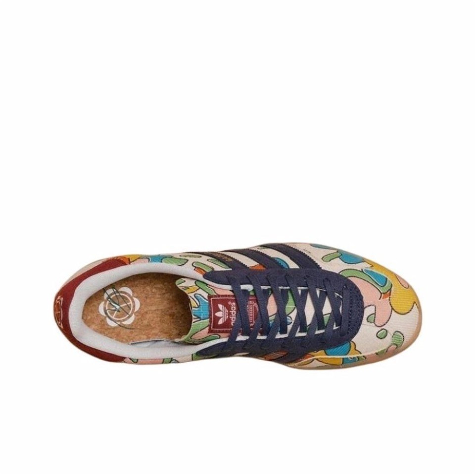 IG2849 Sean Wotherspoon × adida s Gazelle Indoor Corduroy Ecru Tint Shadow Navy