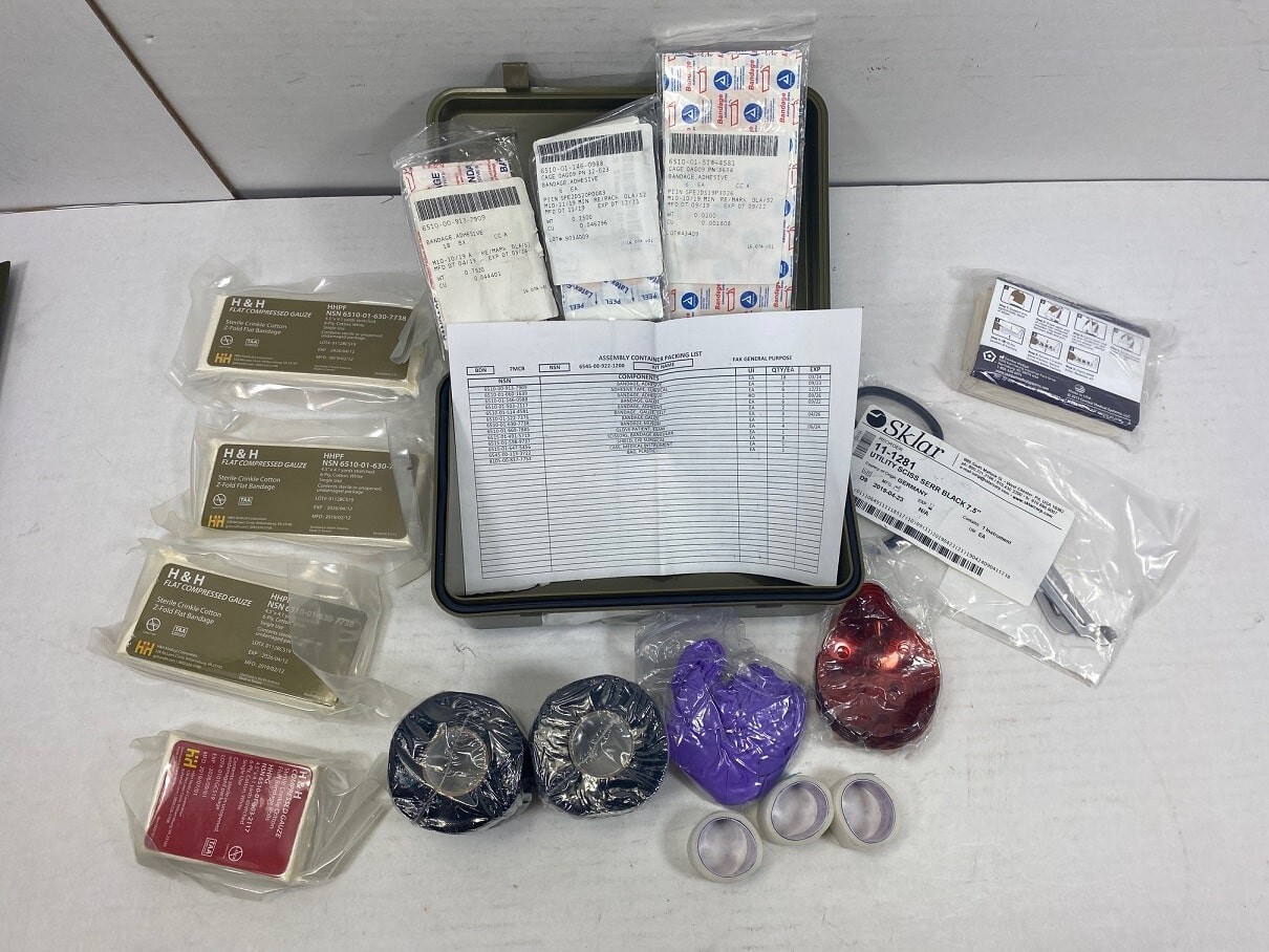 US MILITARY First Aid Kit Box , Complete