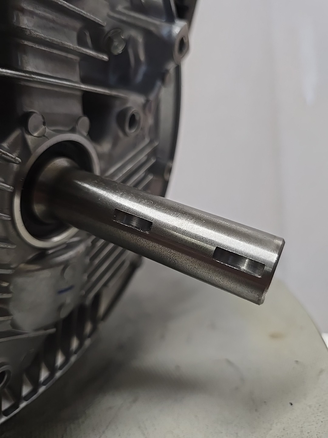 GSV 190 Honda 5.1HP Over Head Cam Motor 7/8" x 3" Vertical Shaft Engine