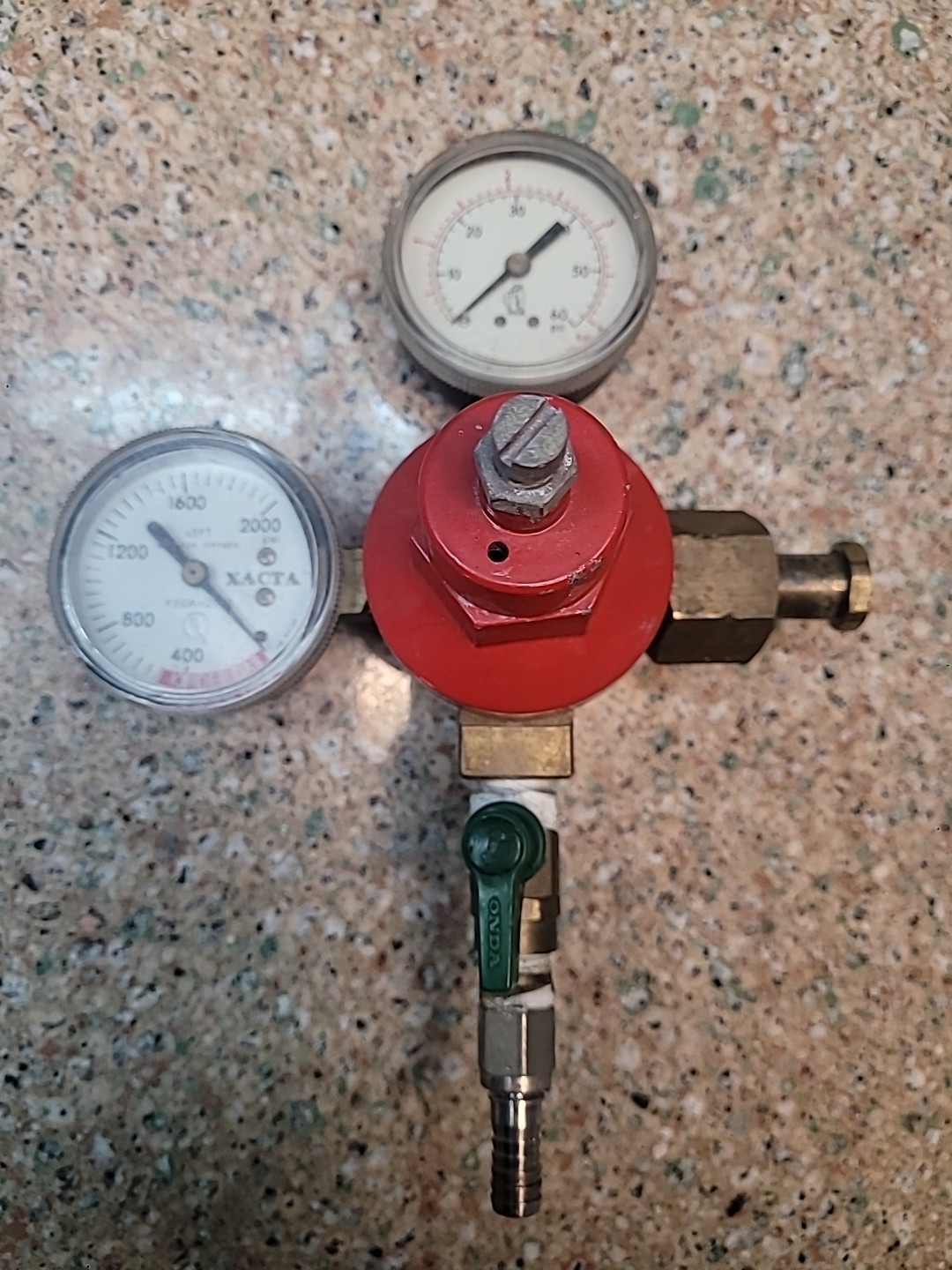 Micro Matic CO2 Regulator, Primary Xacta Double Gauge 2000psi 60psi