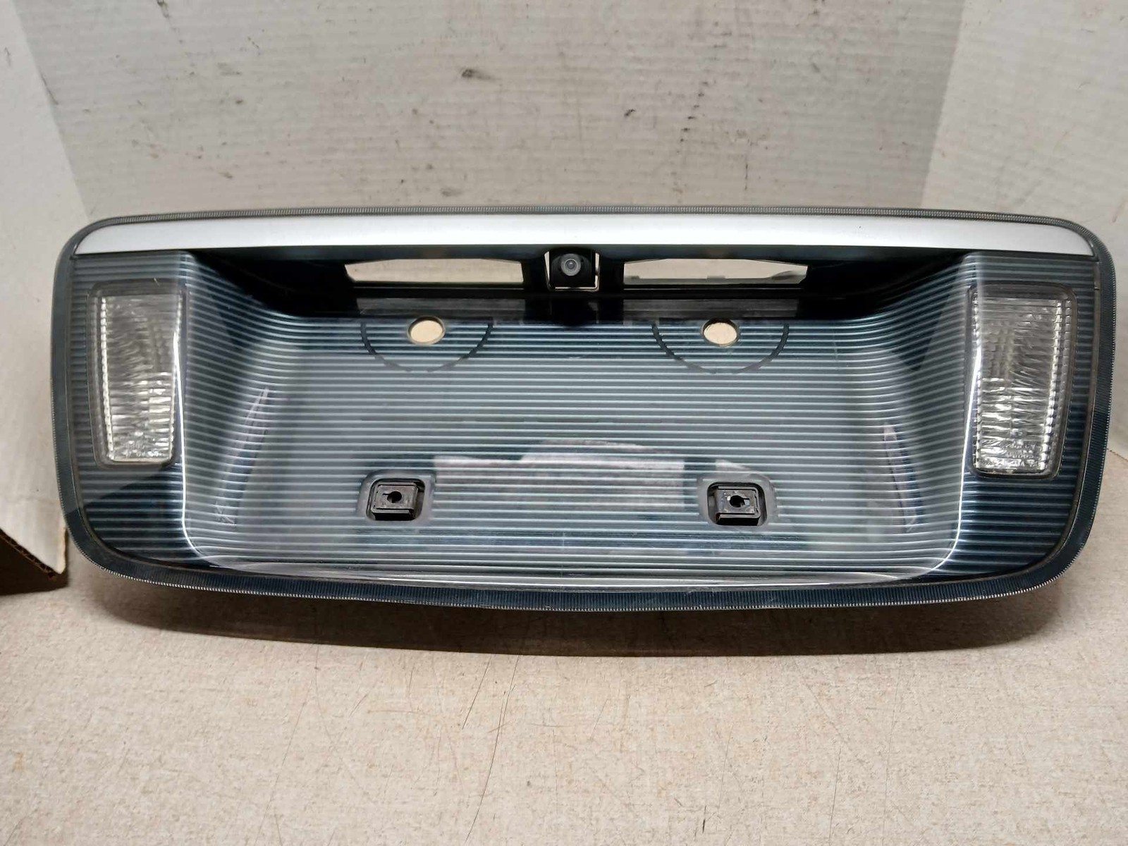 04 05 06 07 08 ACURA TL Rear Trunk License Plate Trim With Camera P6605