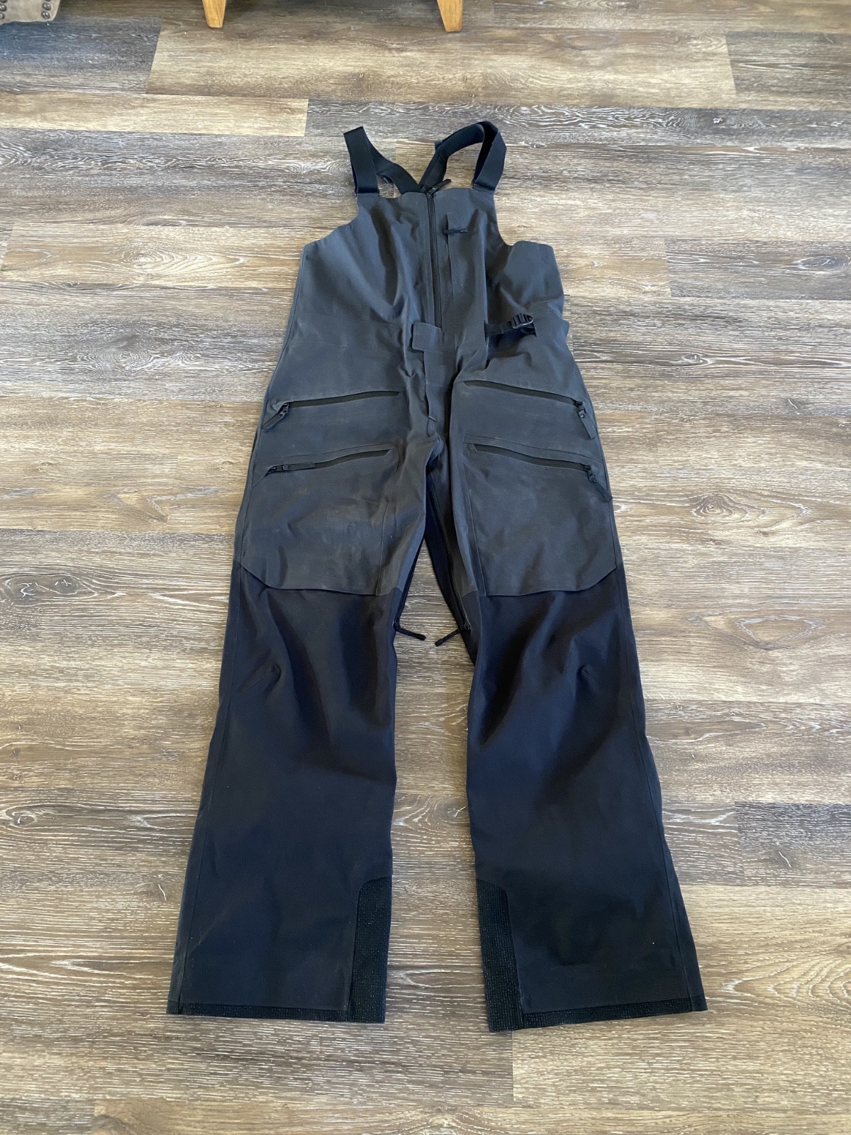 Stio Men's 100% Recycled PeakProof Figment Bib Ski Pants Black Med 33" to 35" Wa