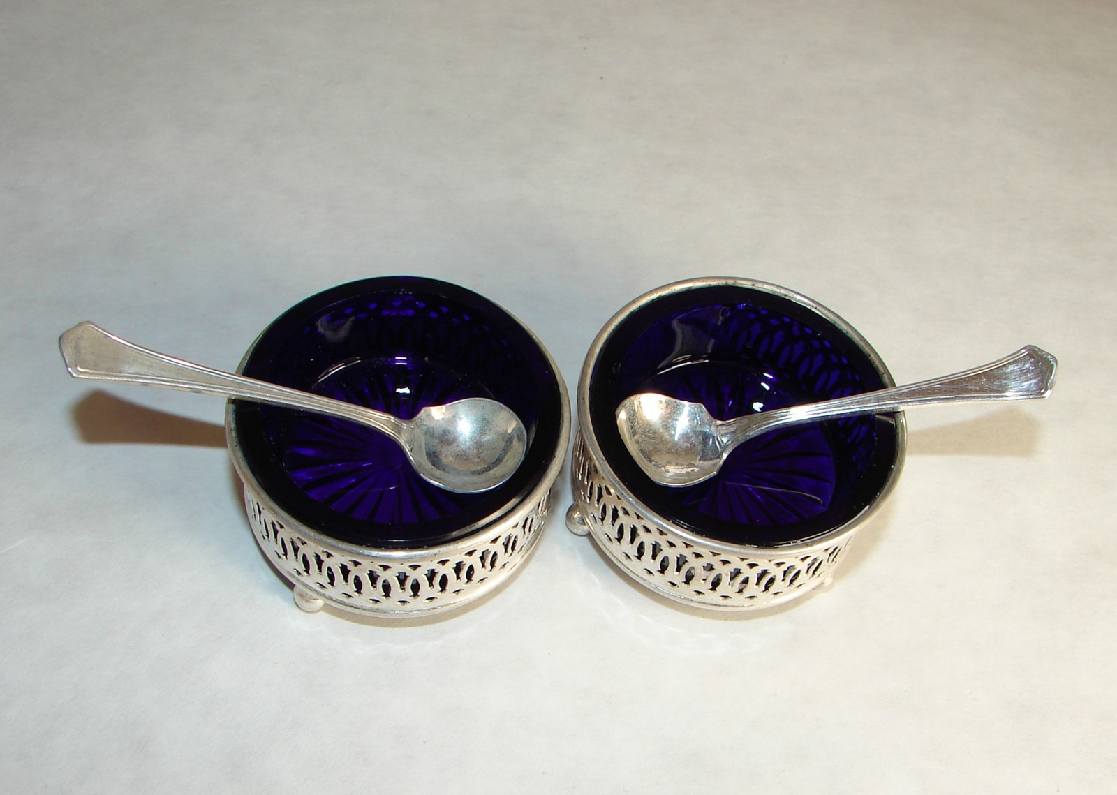 2 Antique Sterling Silver Salt Cellars with Cobalt Glass Liner & Salt Spoons