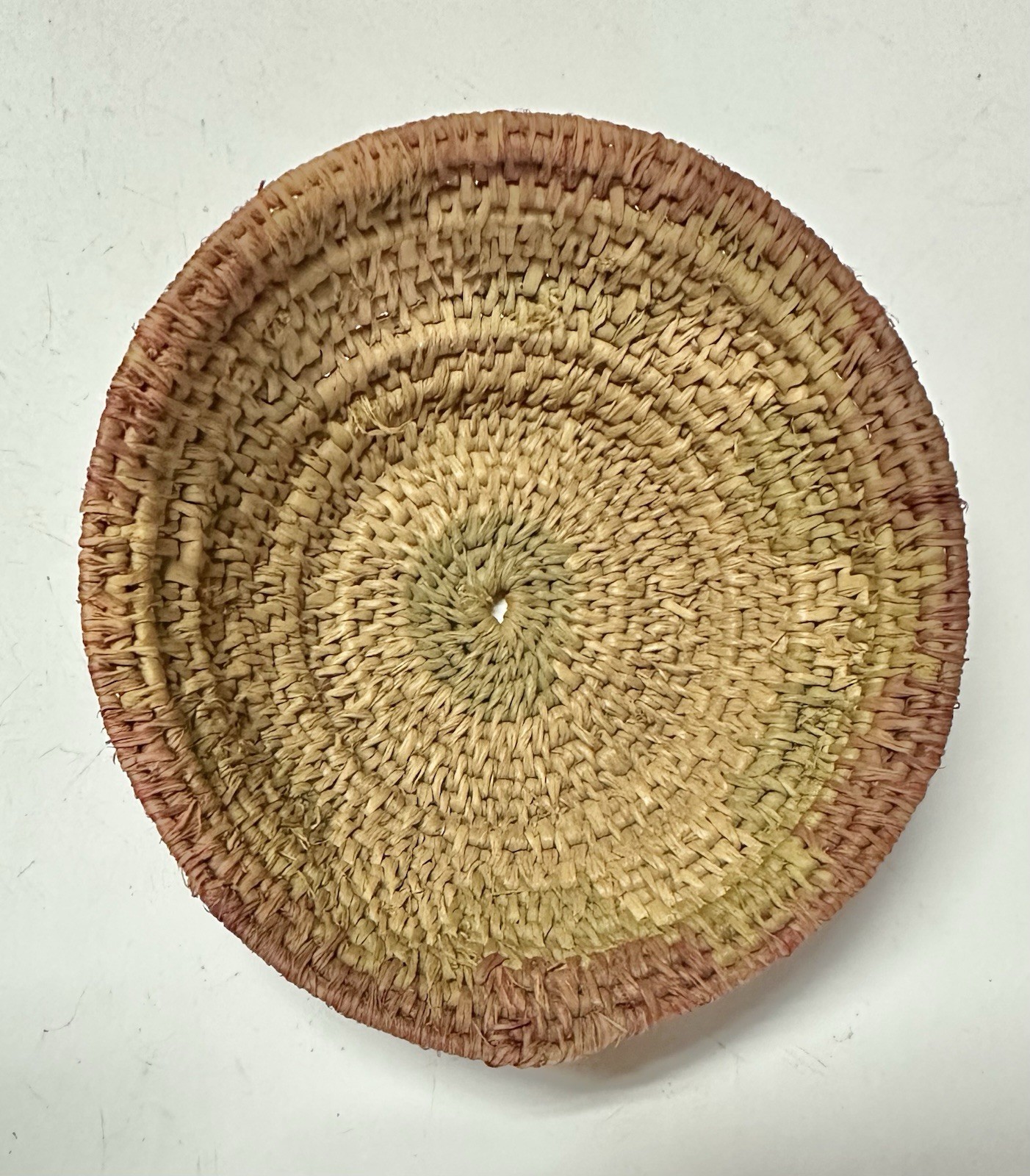Small Vintage native basket from northwest (12)