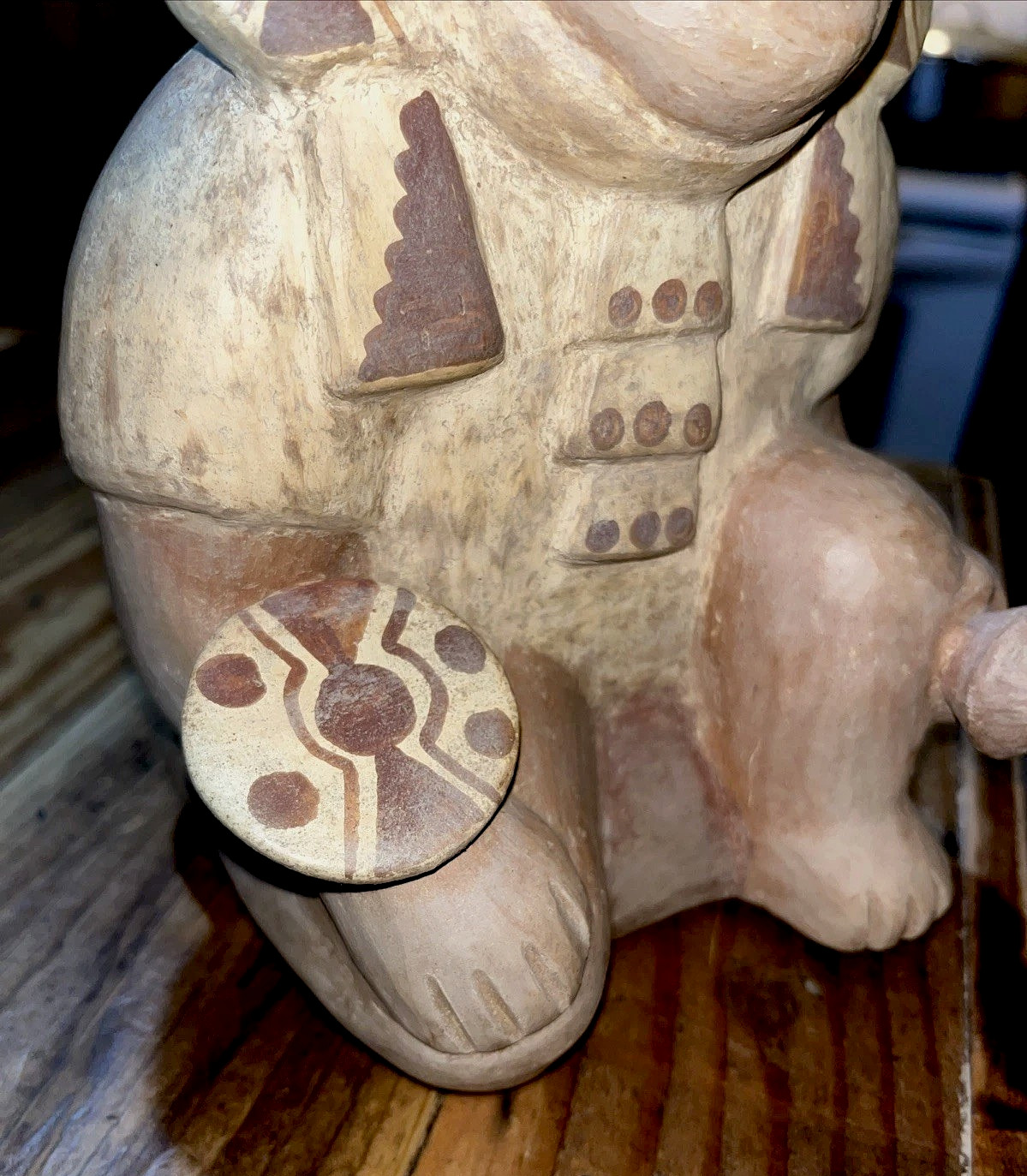 Peruvian Moche Pichu Style Pottery Stirrup Spout Vessel 8 1/2" Kneeling Warrior