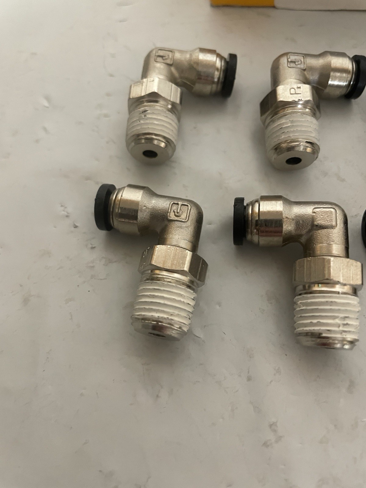 Qty 10 Parker W169PW-4-4, 90° Swivel Elbows, 1/4" Tube x 1/4" NPT Male PrestoLok