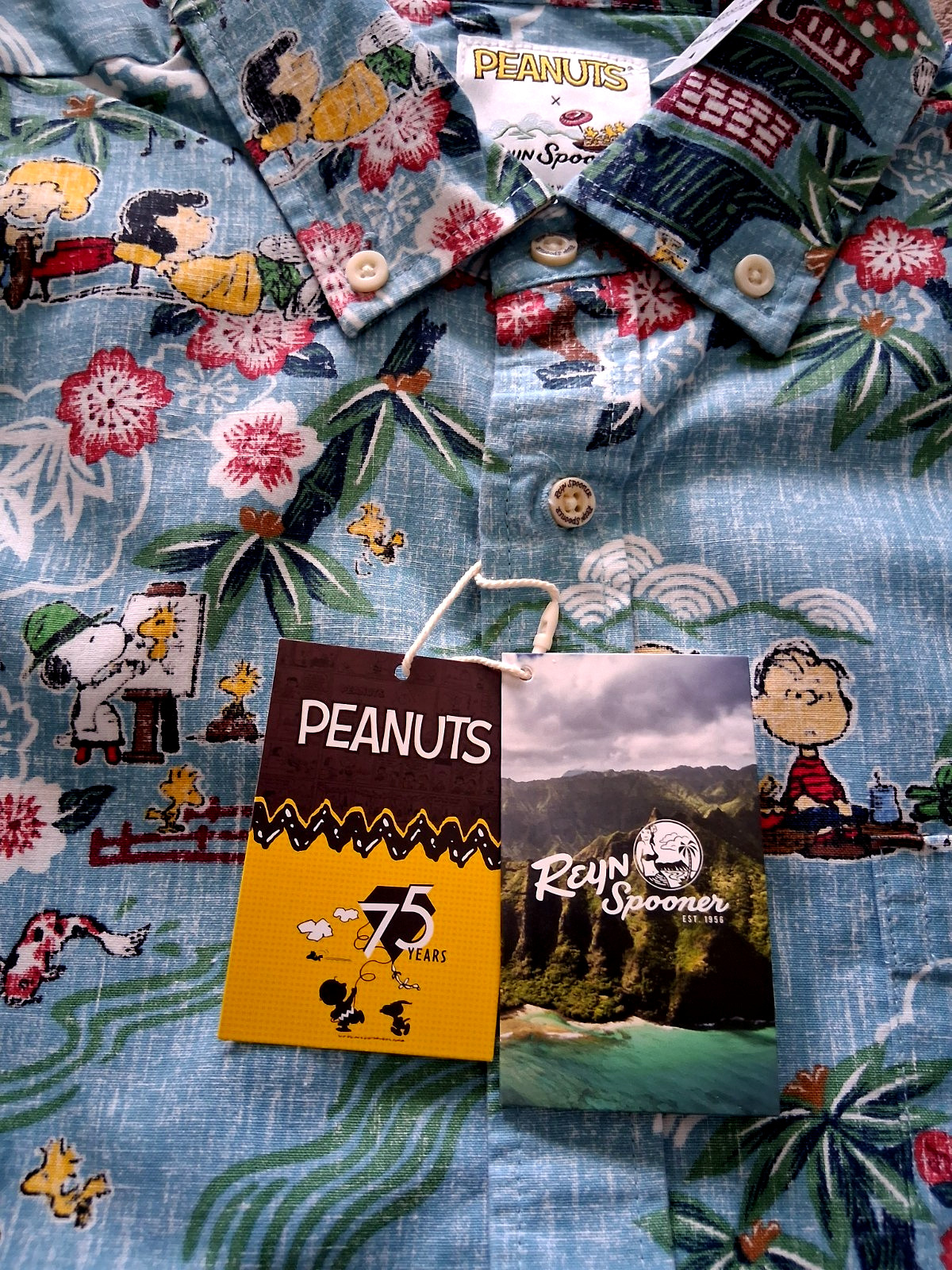 Reyn Spooner Peanuts in Japan Men's Aqua Button Front Shirt