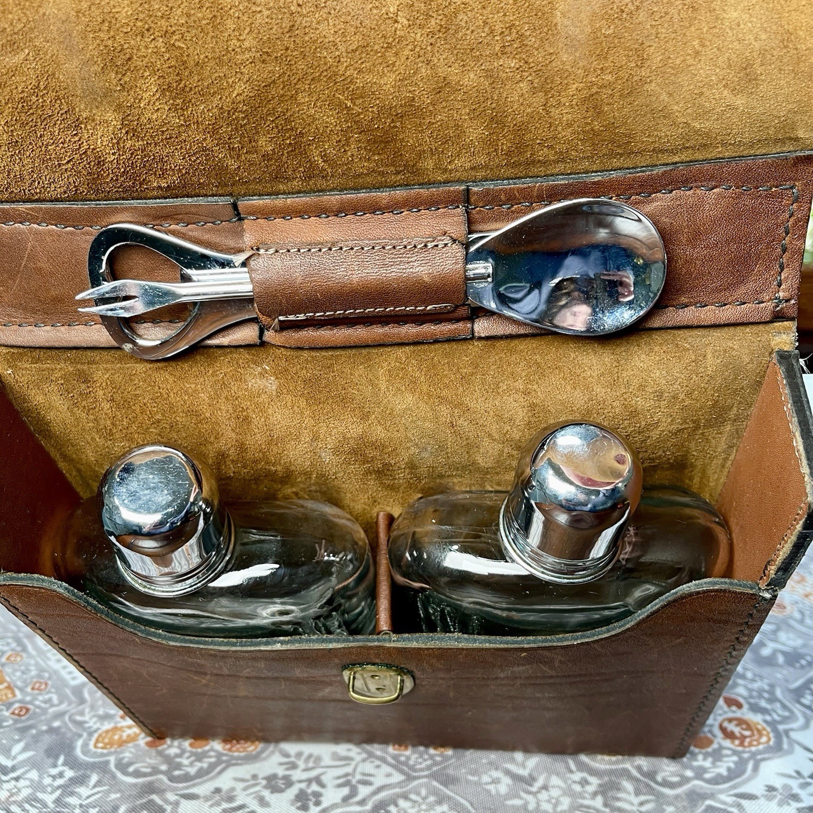 Vtg Bosca Travel Bar Set: Leather Case 2 Flasks Shot Glass Bottle Opener Stirrer