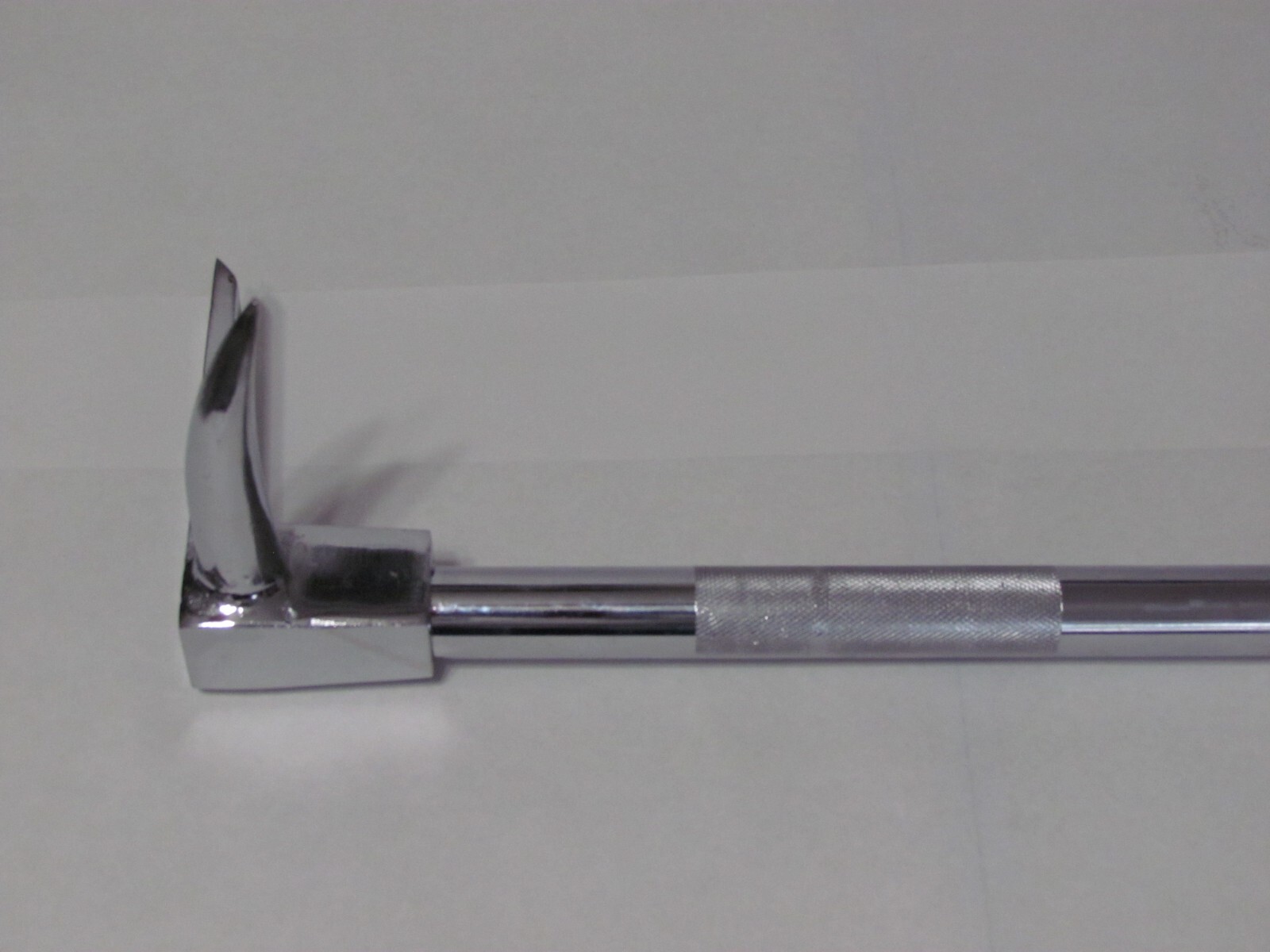 36" Halligan bar with Nickel Finish. Hardened High Carbon Steel. 11 Lbs - D