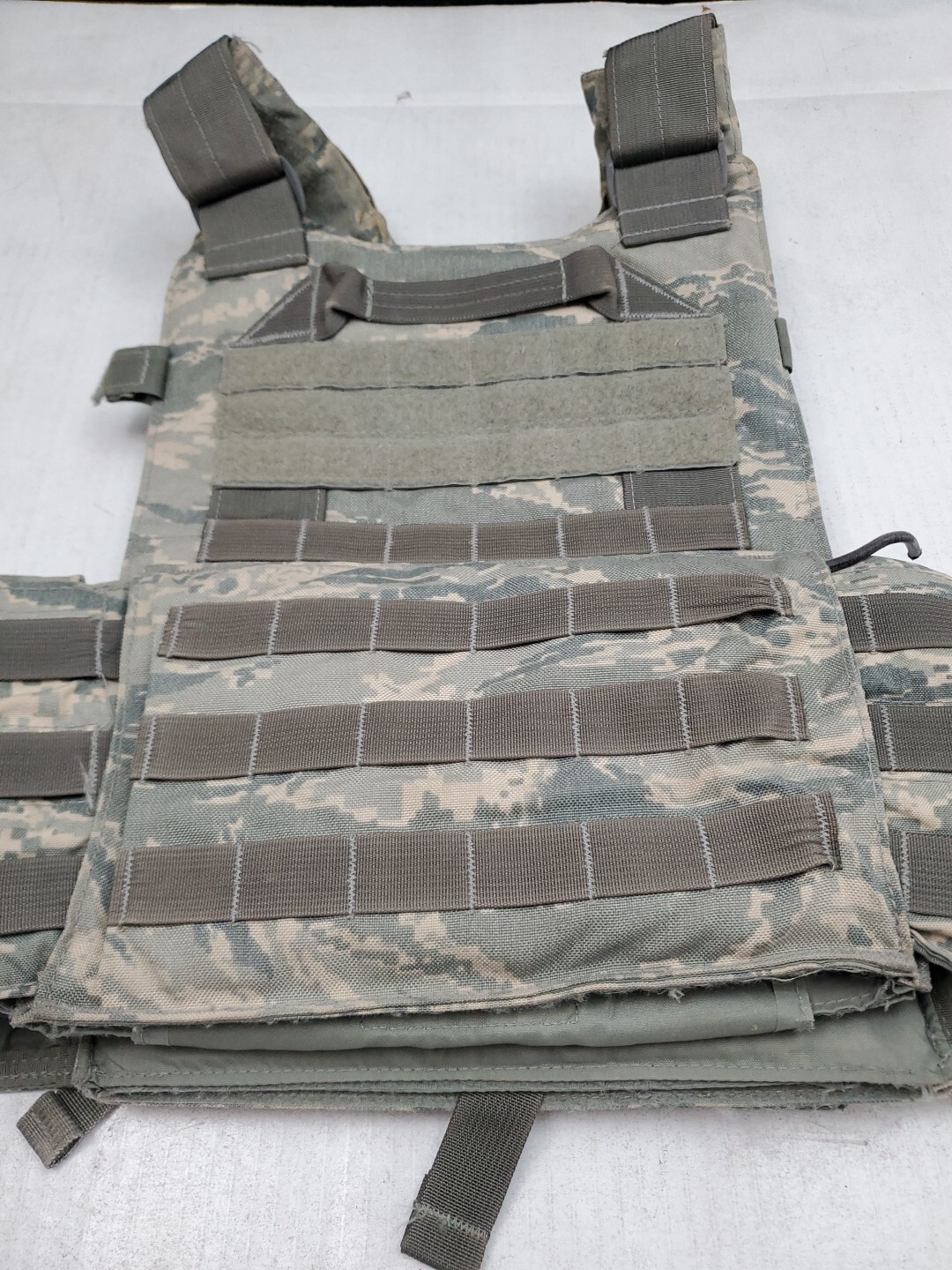 London Bridge Trading Plate Carrier Vest ABU LBT-6094A Medium Digital Camo