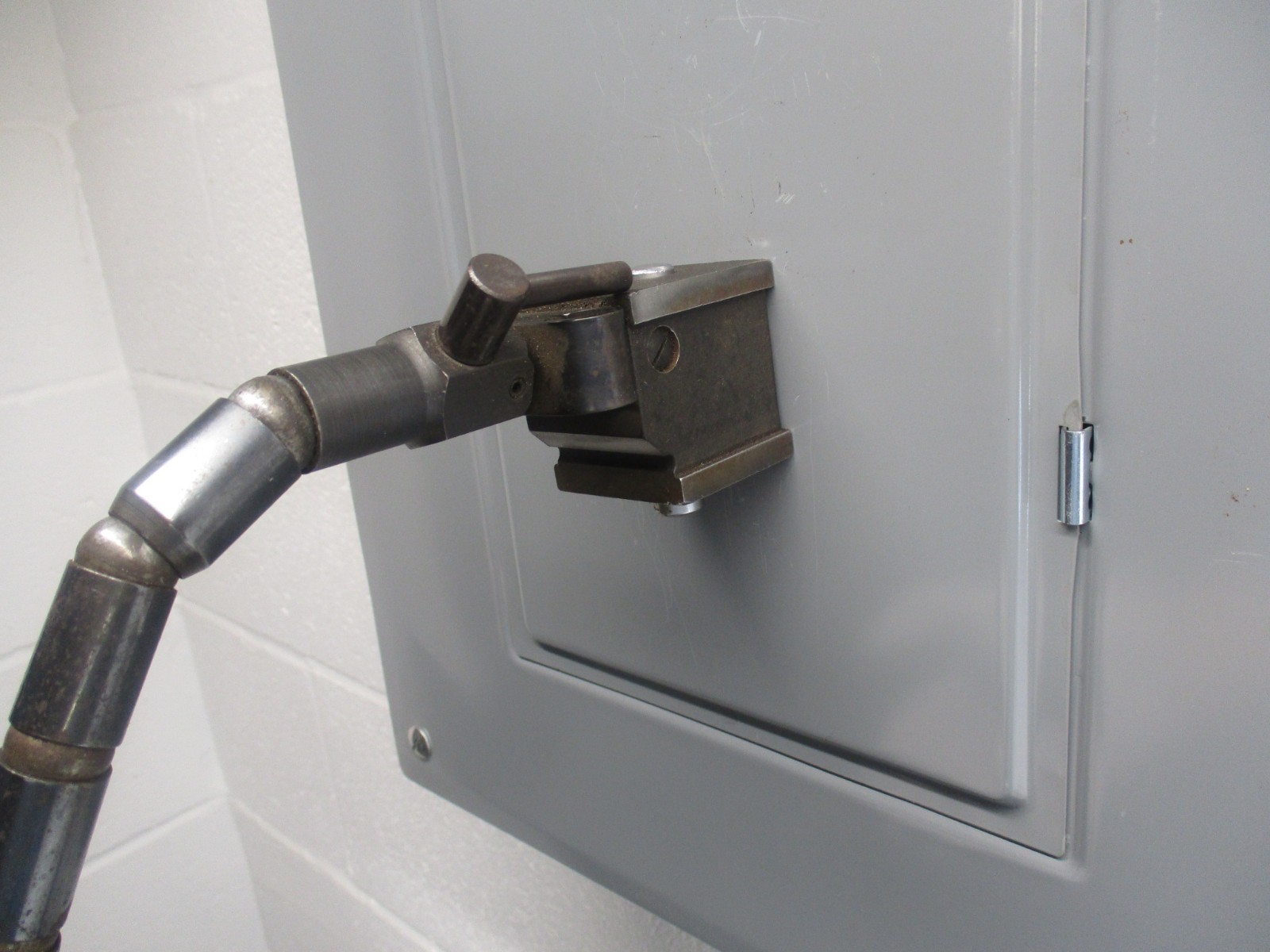 STARRETT # 657 MAGNETIC BASE & One Lever Lock Flex-O-Post Arm & Snug EC