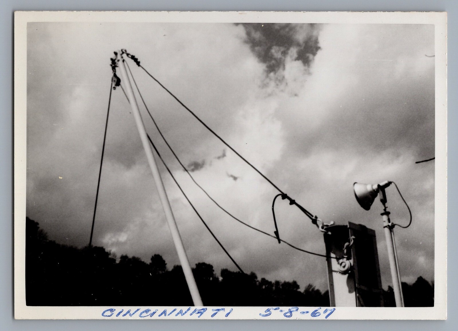 1967 Gulf Oil & Gas Vintage 4.25 x 3" Photo Pipeline Cincinnati, Ohio   9417