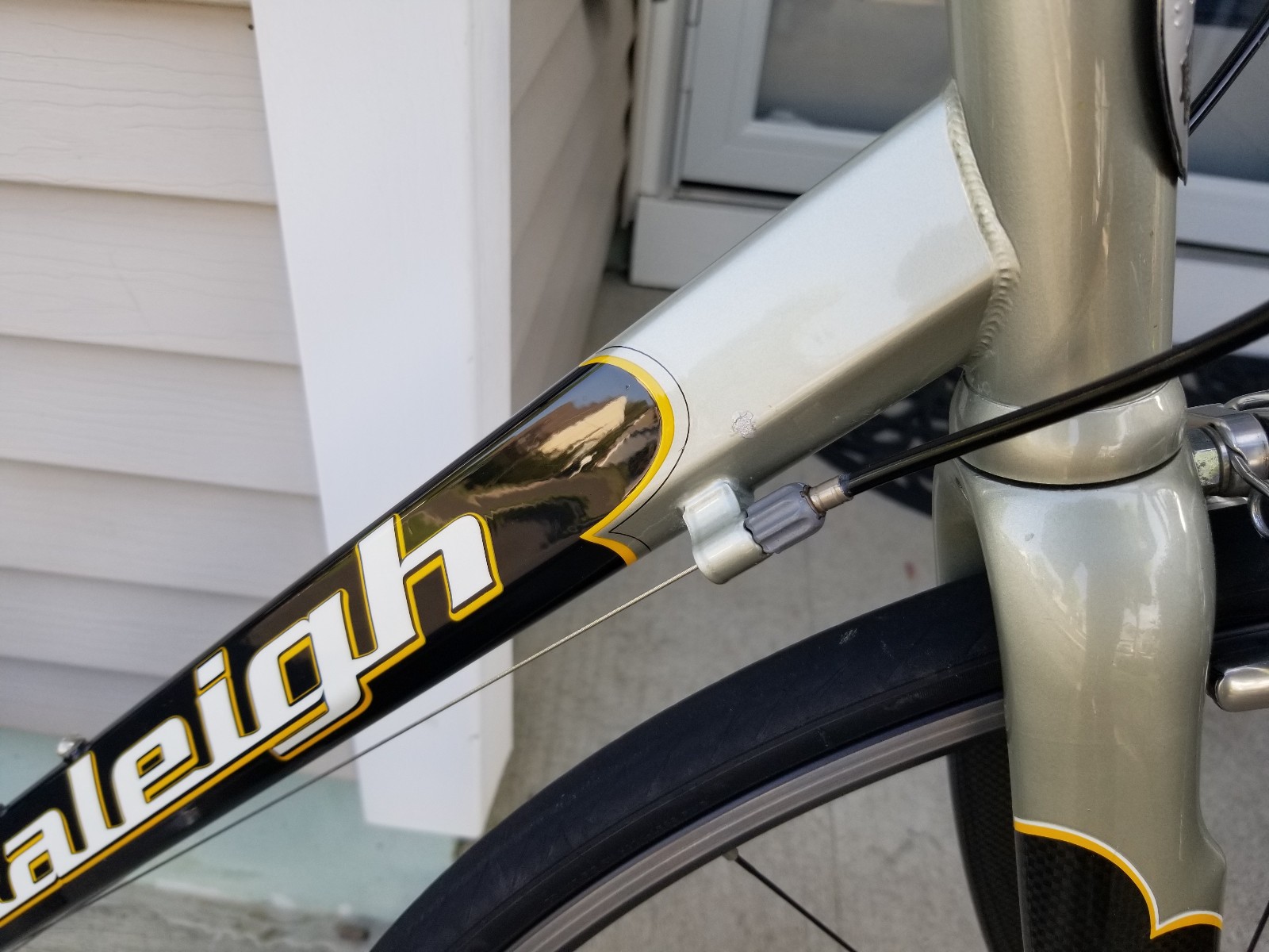 2003 Raleigh Professional, 56cm Columbus Steel Frame, Campagnolo Chorus Group