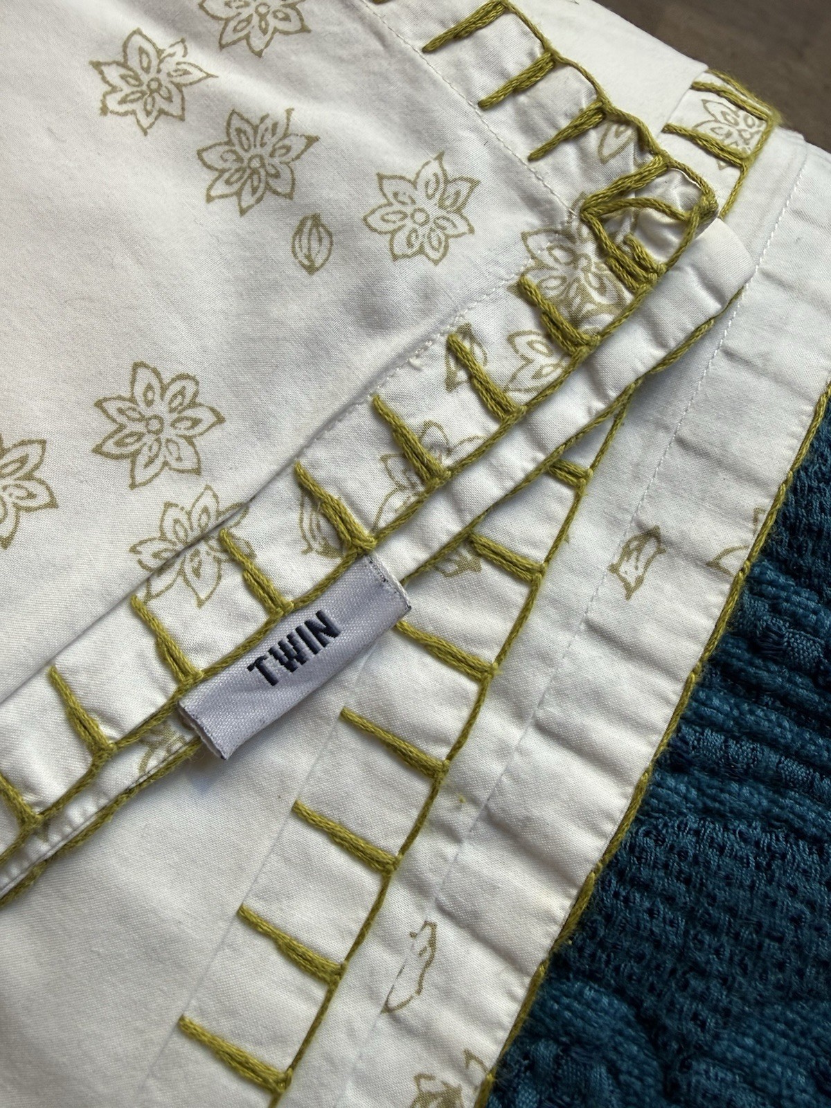 TWIN John Robshaw Organic Cotton Sage Green floral Duvet Cover - Owned (2 Avail)