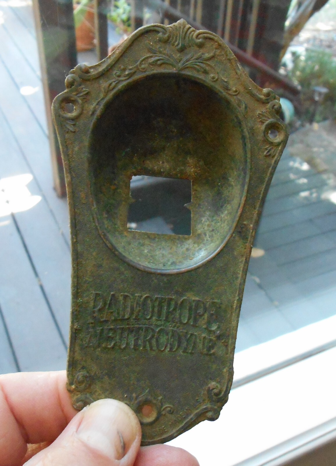 Antique c1930 RADIOTROPE NEUTRODYNE escutcheon brass plate for station indicator