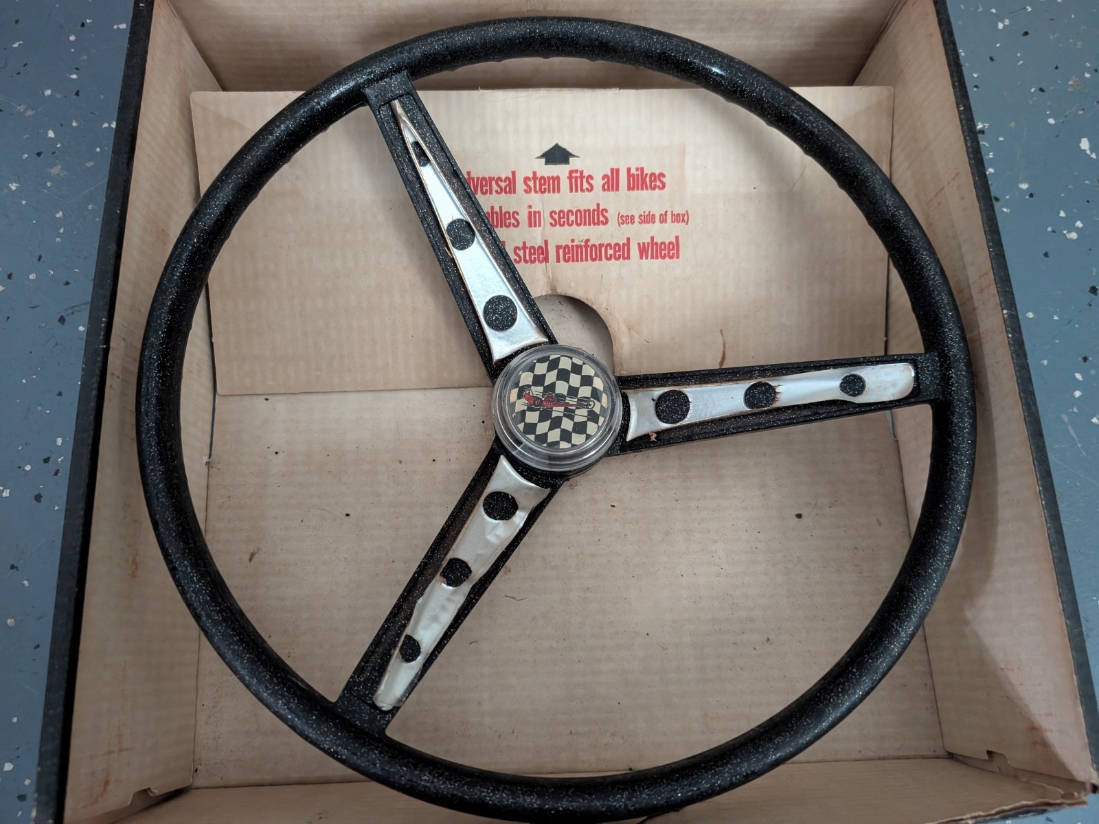 HUFFY STEERING WHEEL ORIGINAL VINTAGE MUSCLE BIKE ACCESSORY in BOX