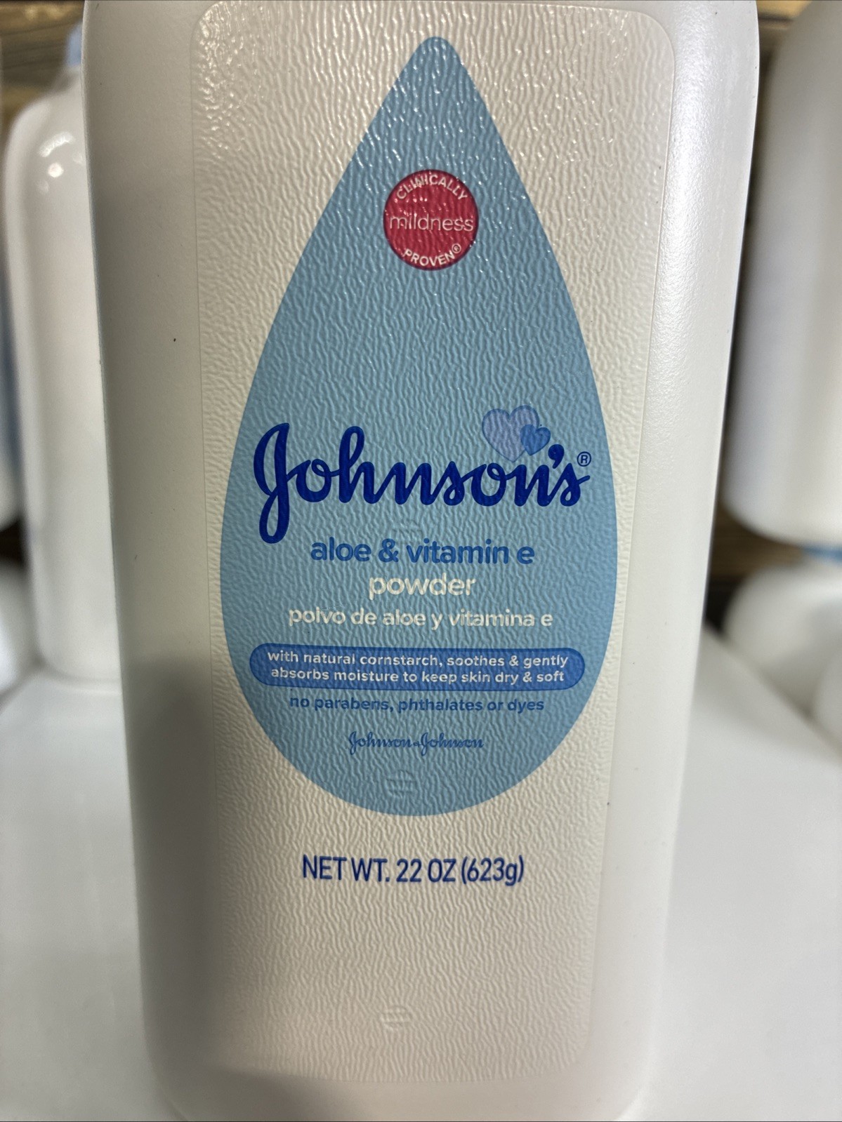 12 COUNT Johnson's Baby Powder Aloe / Vitamin Skin W/ Talc~ (623g) / 22 oz.