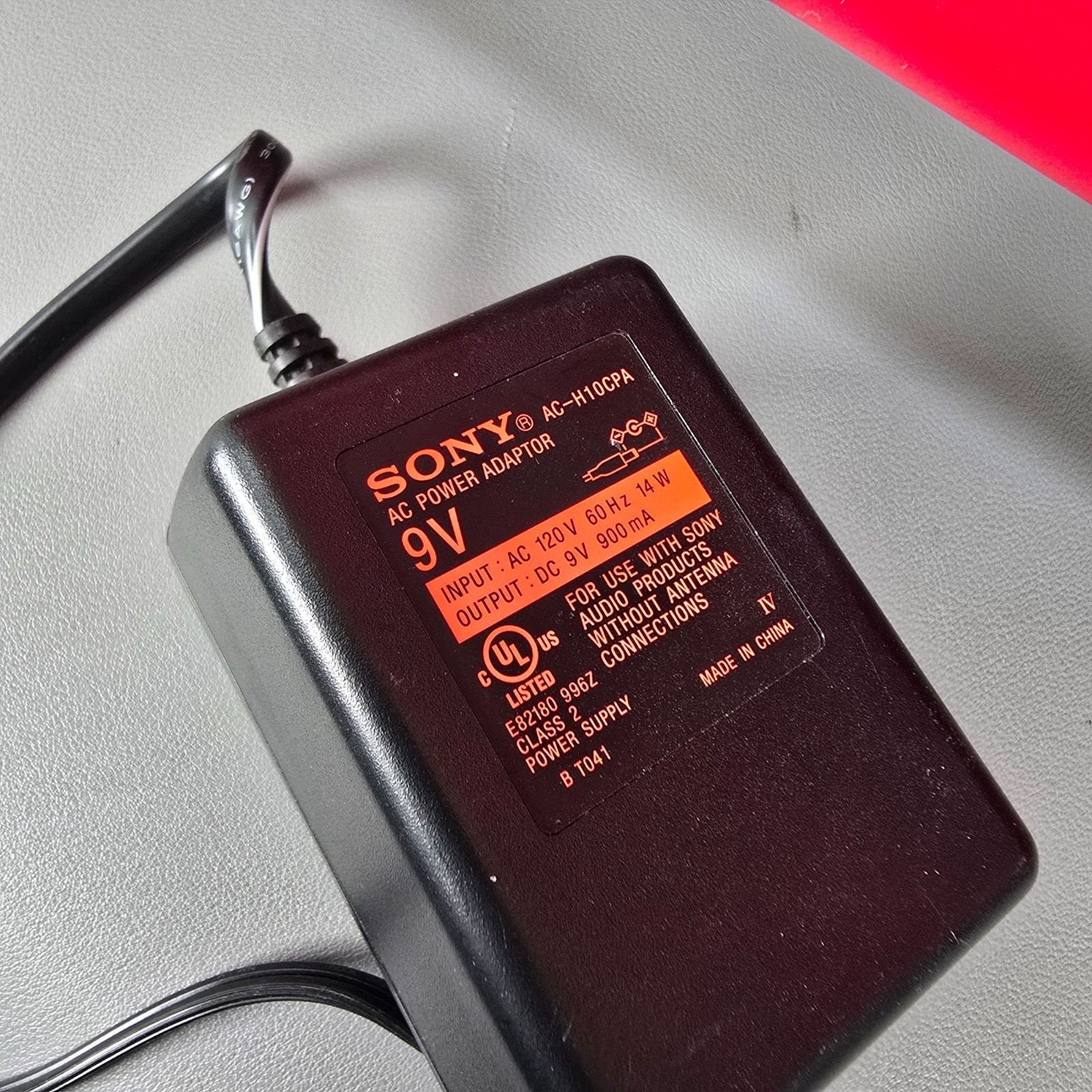 Sony ZS-H10CP Radio Boombox AM/FM/CD Portable Heavy Duty Water-Resistant