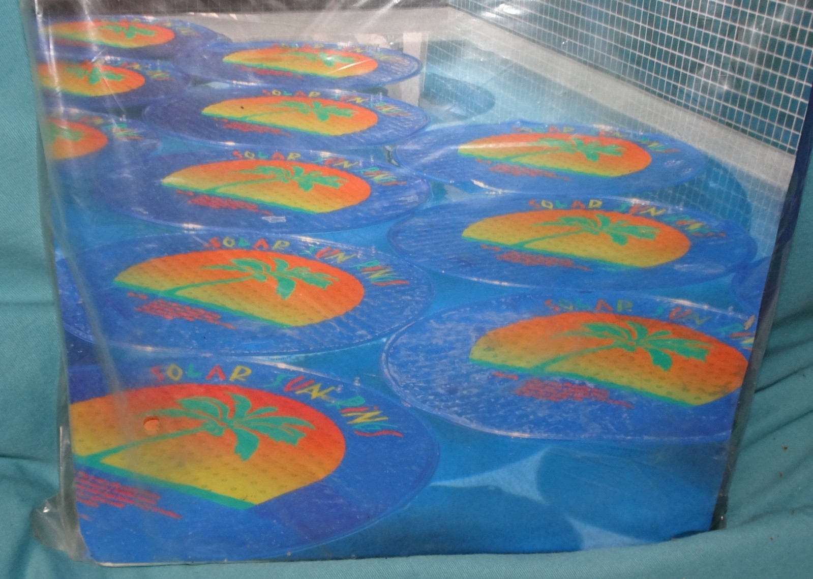 NEW IN PACKAGE Solar Sun Rings with Palm Tree Design – 1 Round Solar Pool Cover