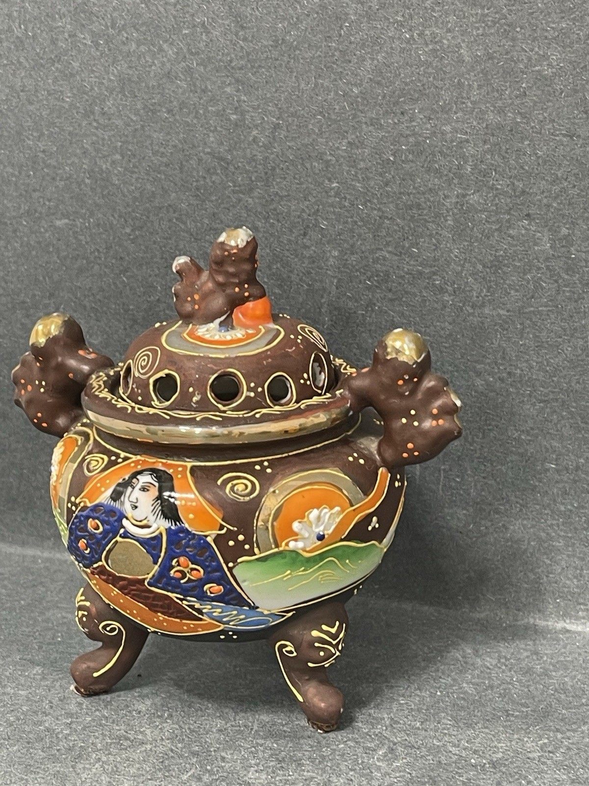 Vintage Satsuma Incense Burner with Gold Foo Dogs 1950s Moriage