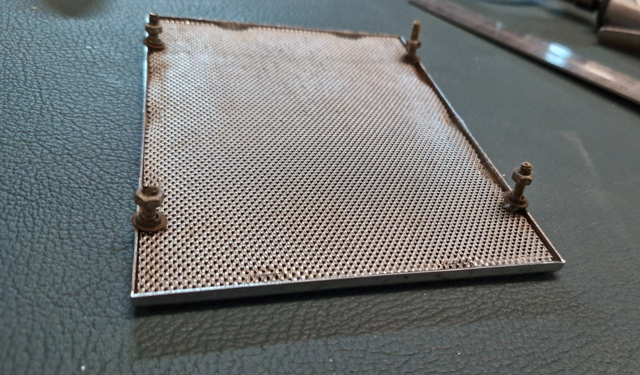 Classic car chrome speaker grill