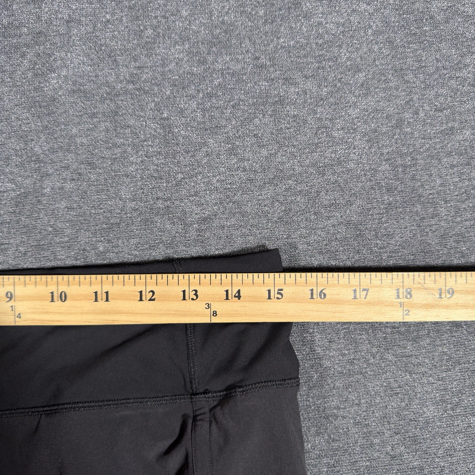 Lululemon Women's Size 6 Run Times Short 4" Black 4 Way Stretch LW7A03S Gym