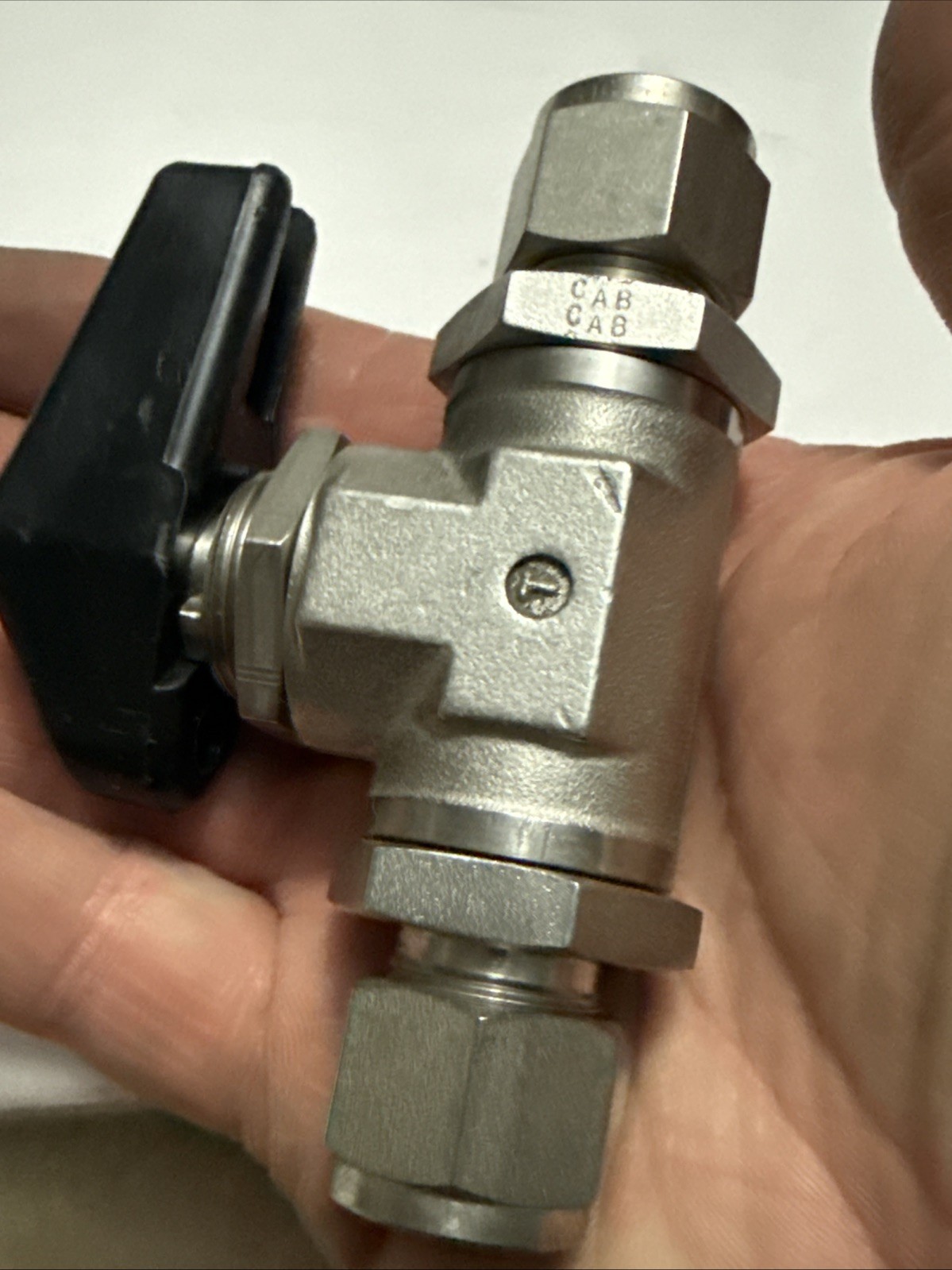 TY-LOK SS-8-DTT-8-8- 1/2" Tube End High Pressure Ball Valve, 5,000 psi, 316